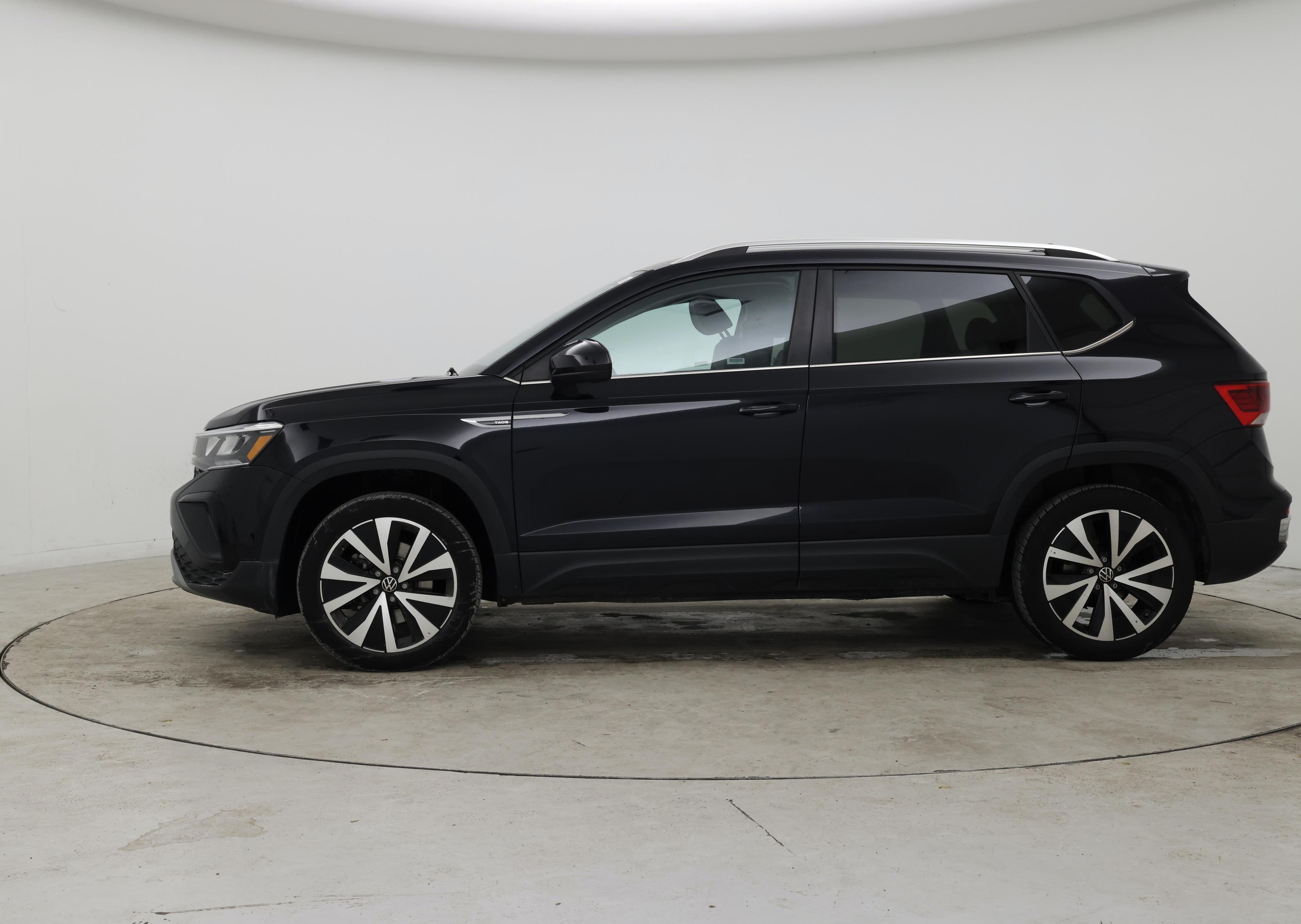 Thumbnail: 2024 Volkswagen Taos - 3