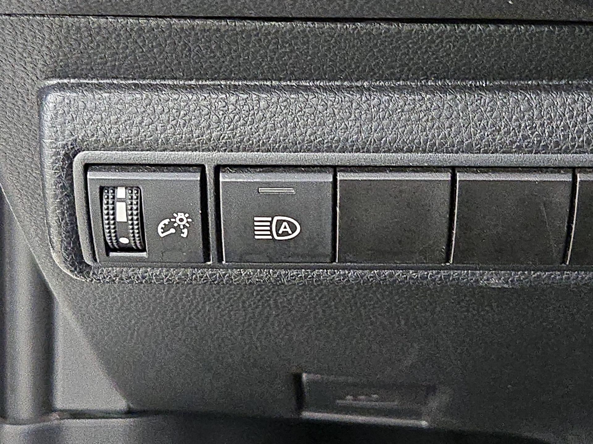 Thumbnail: 2024 Toyota Corolla - 13