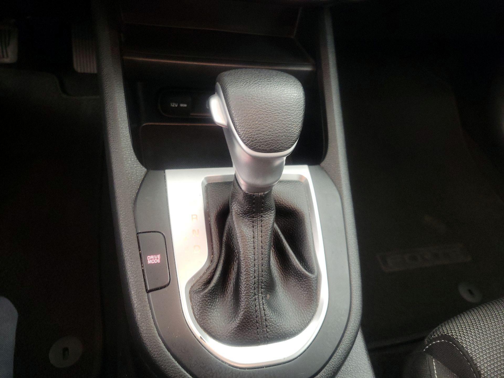 Thumbnail: 2023 Kia Forte - 17