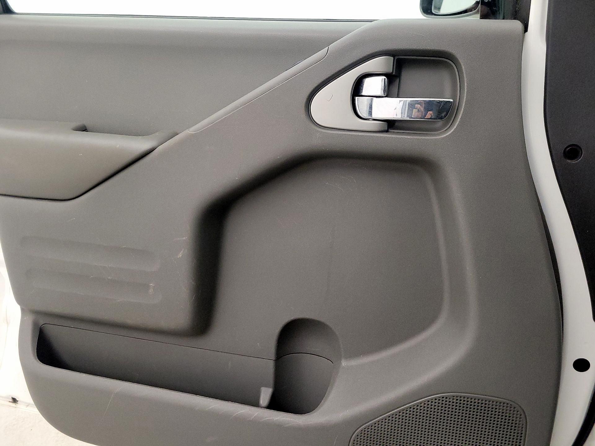 Thumbnail: 2021 Nissan Frontier - 12