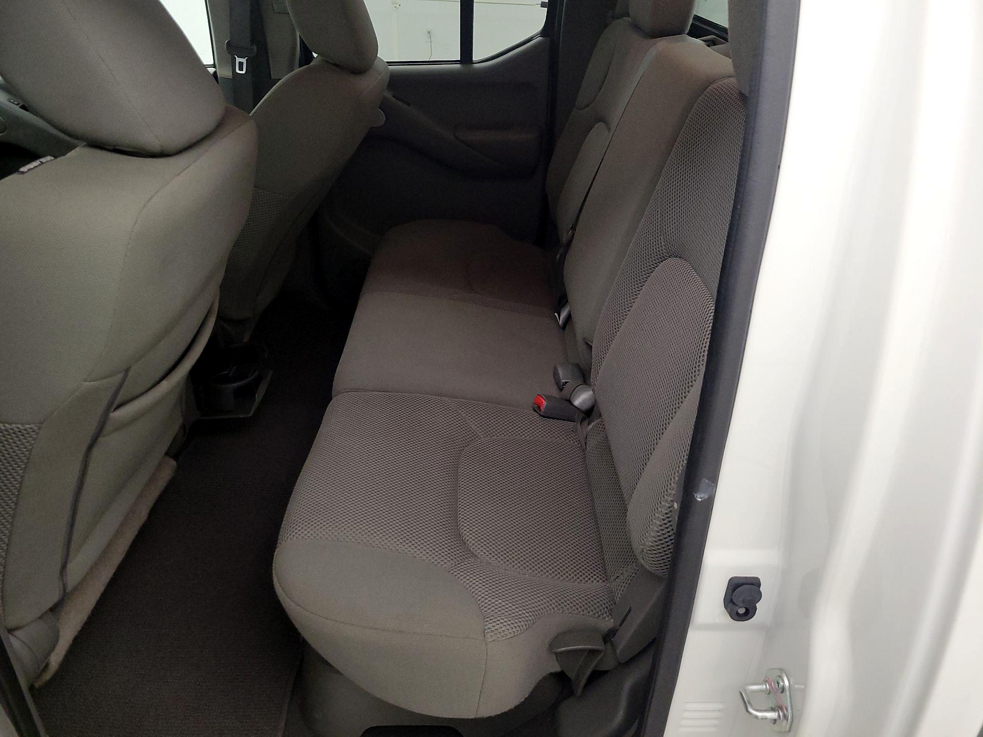 Thumbnail: 2021 Nissan Frontier - 18