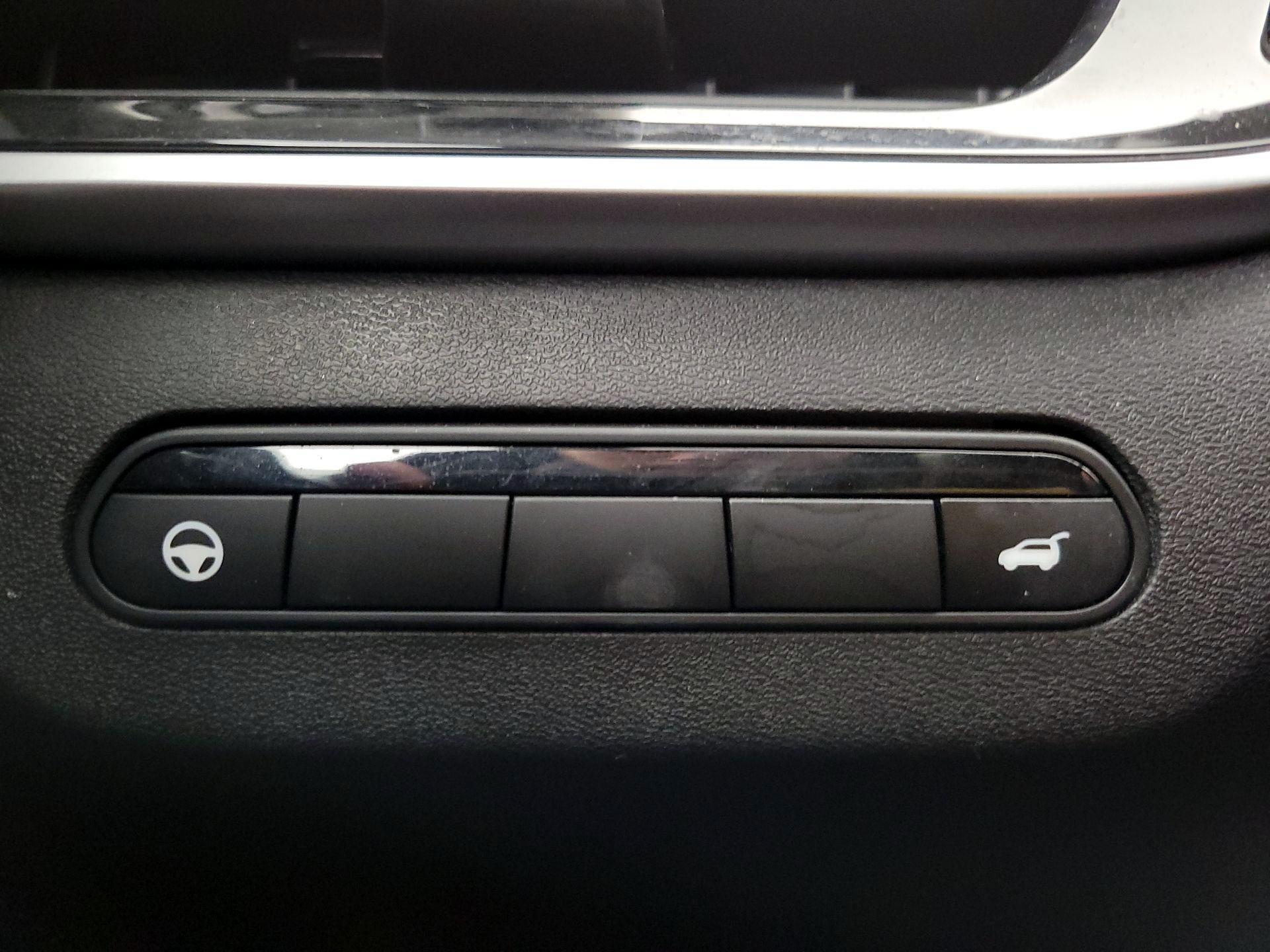 Thumbnail: 2023 INFINITI QX60 - 13