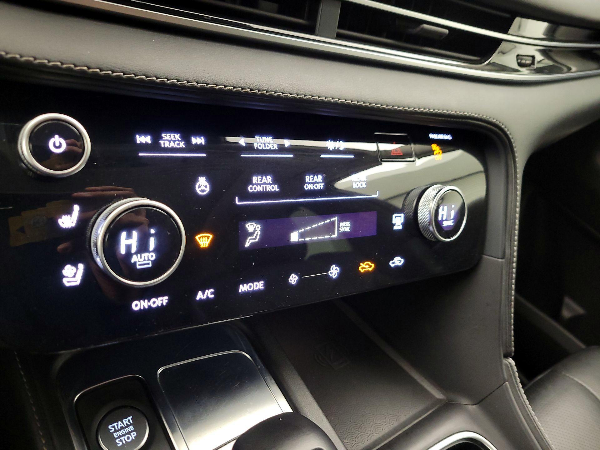 Thumbnail: 2023 INFINITI QX60 - 17