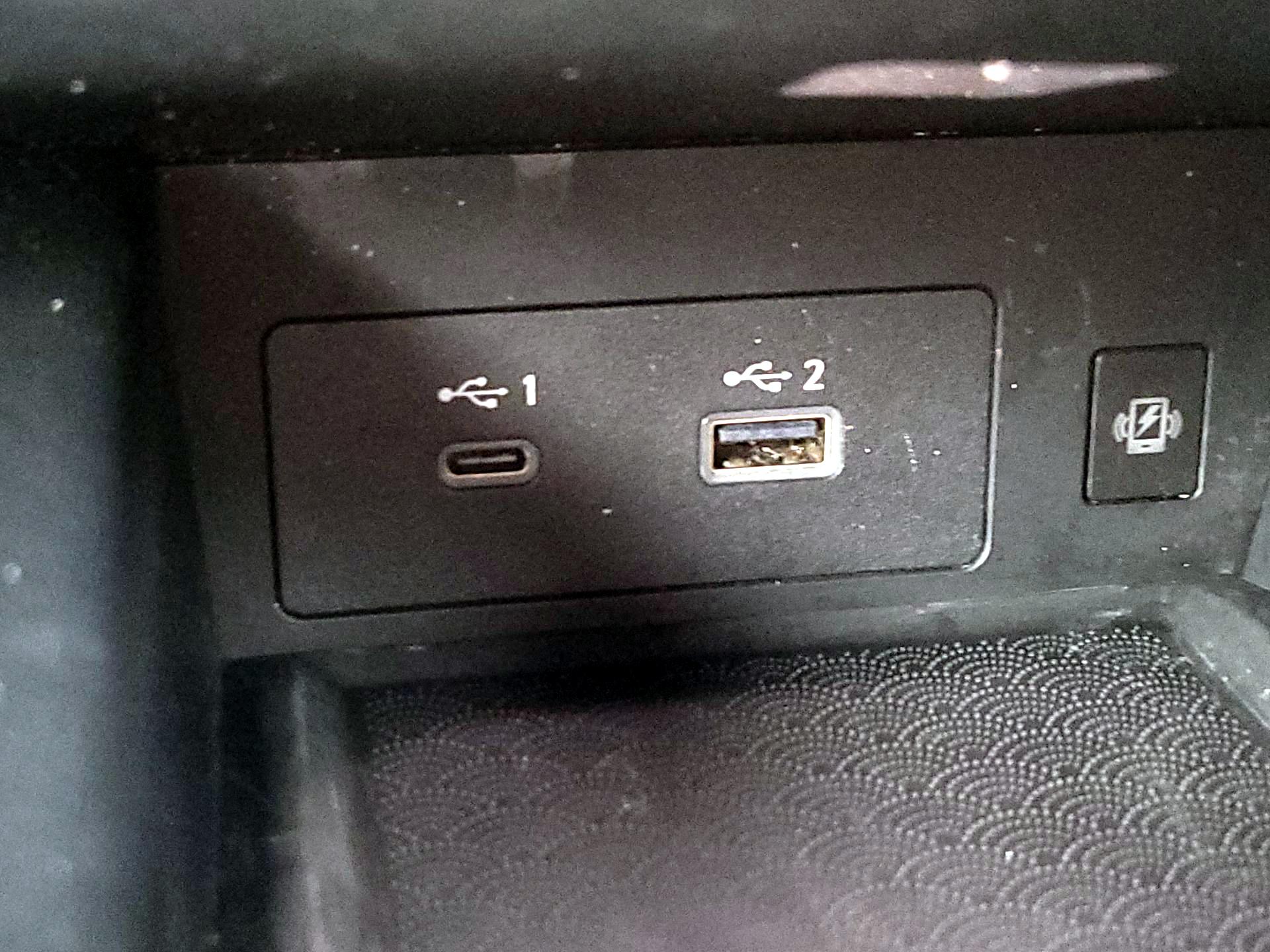 Thumbnail: 2023 INFINITI QX60 - 19