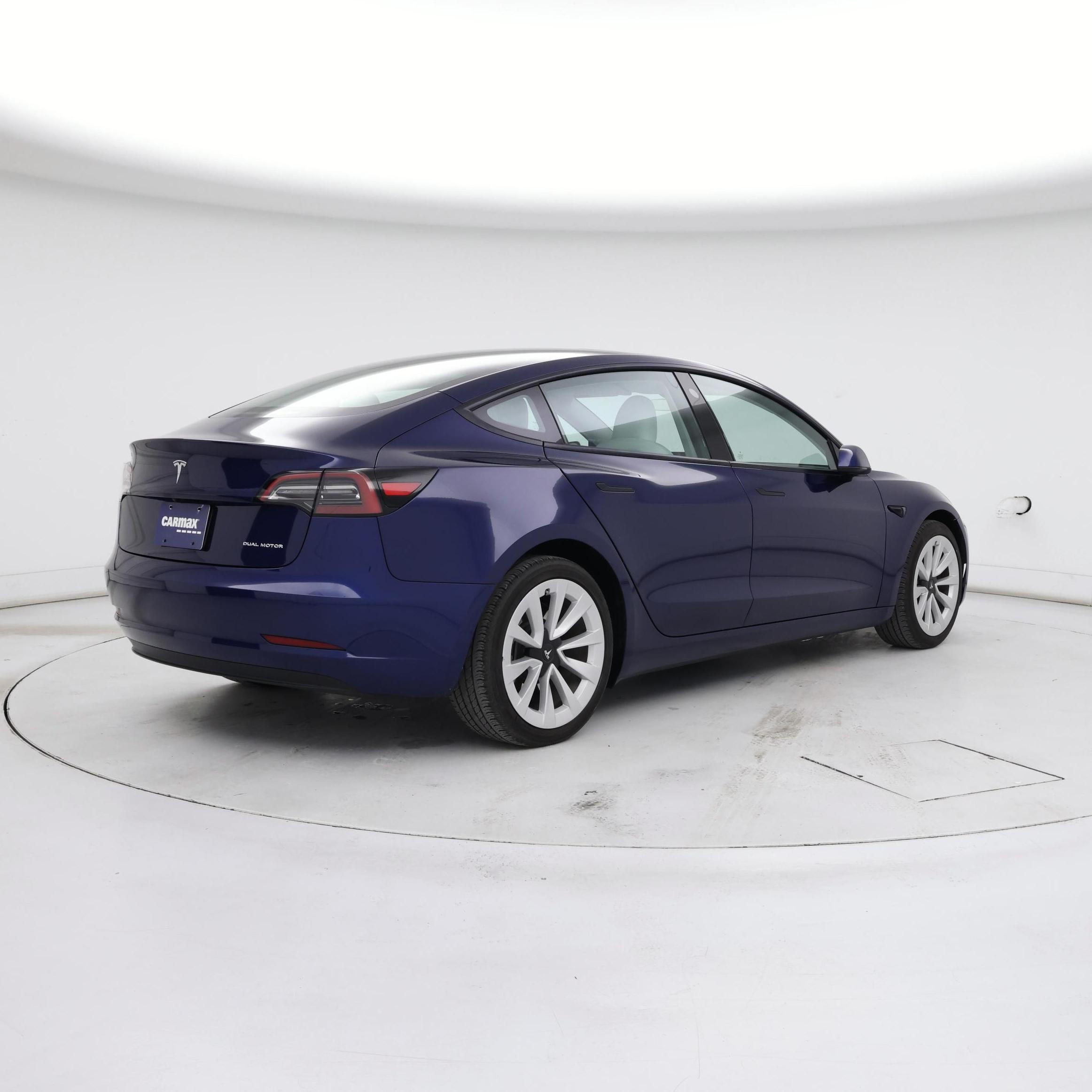 Thumbnail: 2023 Tesla Model 3 - 8