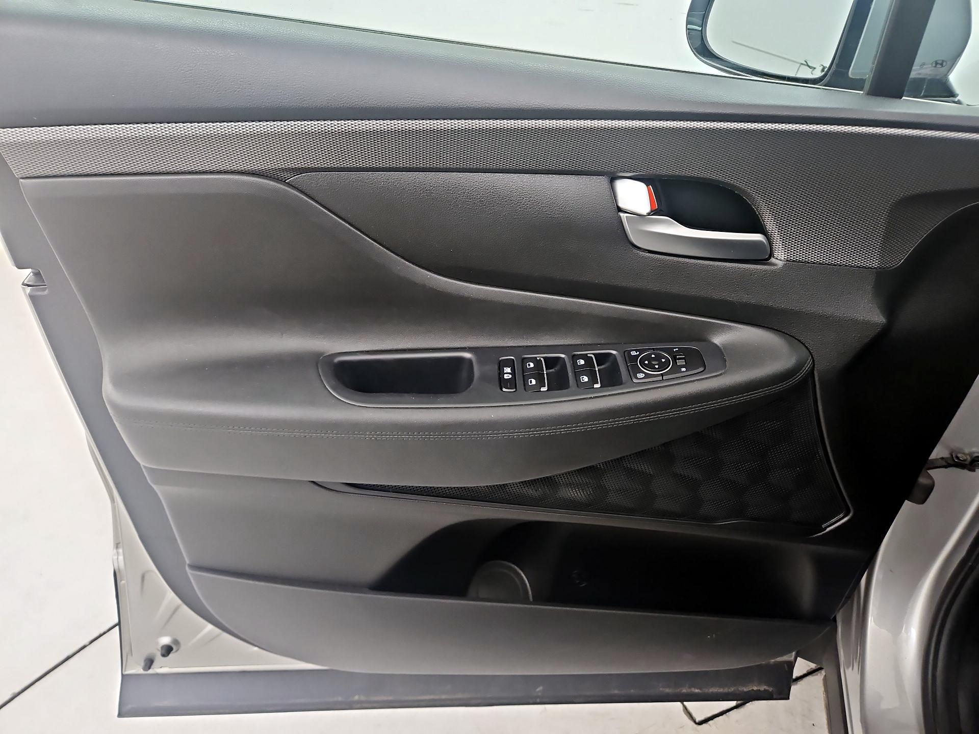 Thumbnail: 2020 Hyundai Santa Fe - 12