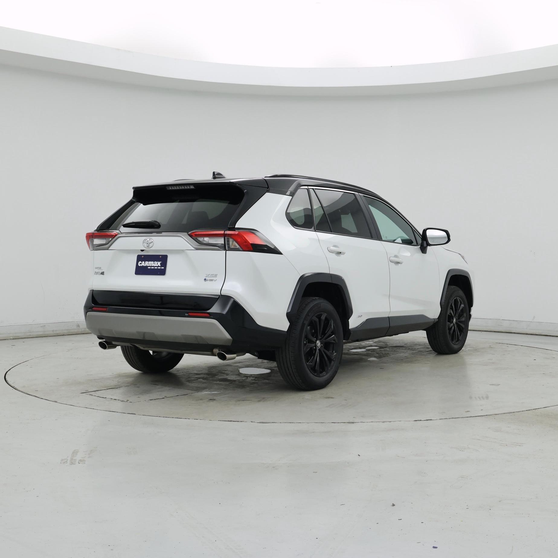 Thumbnail: 2025 Toyota RAV4 - 8