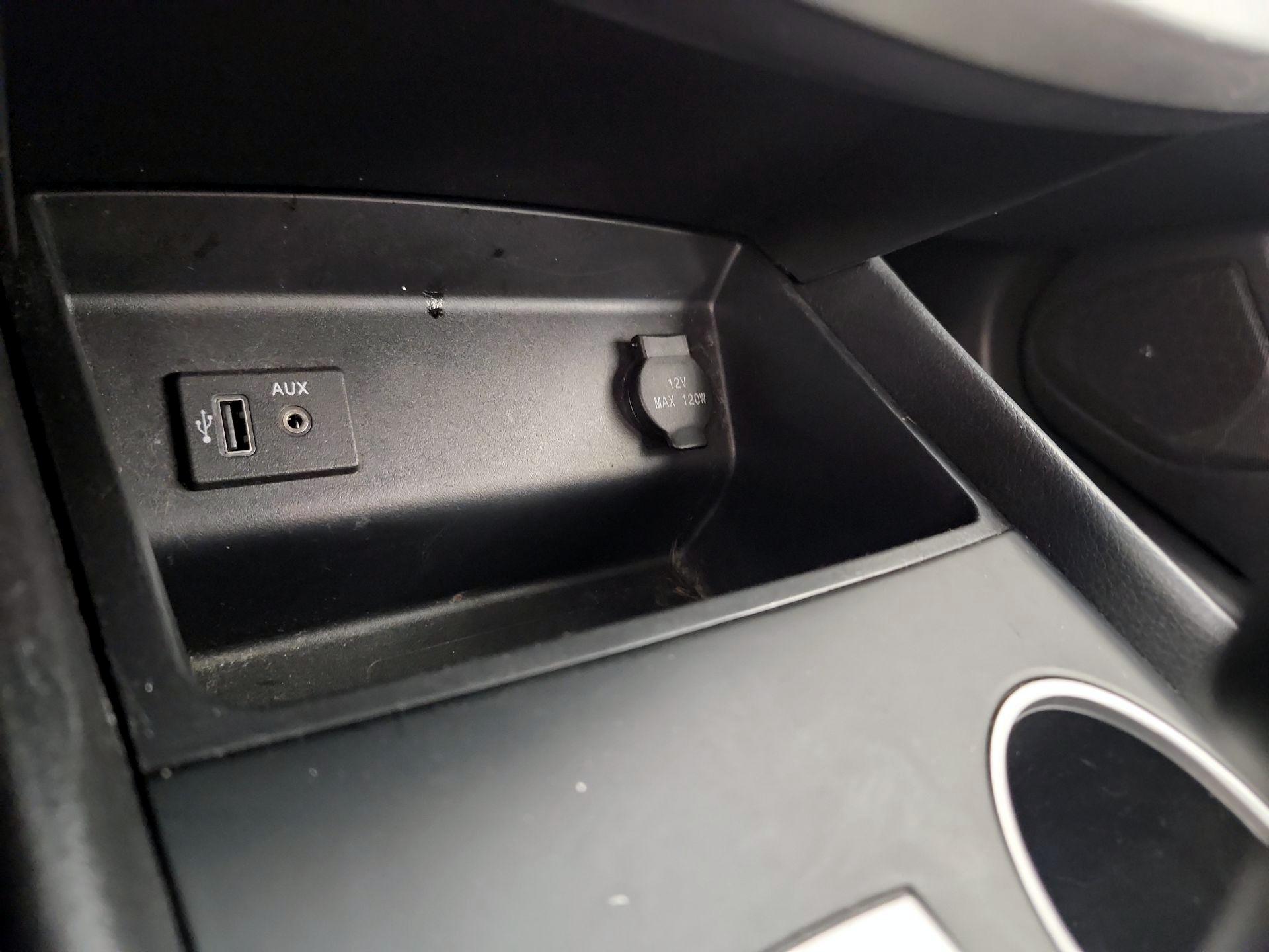 Thumbnail: 2017 Nissan Altima - 18