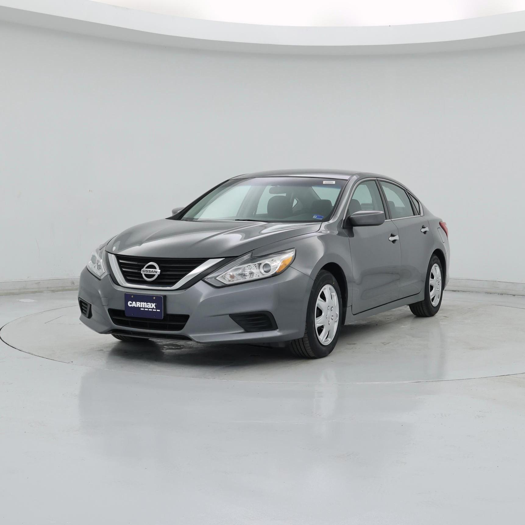 Thumbnail: 2017 Nissan Altima - 4