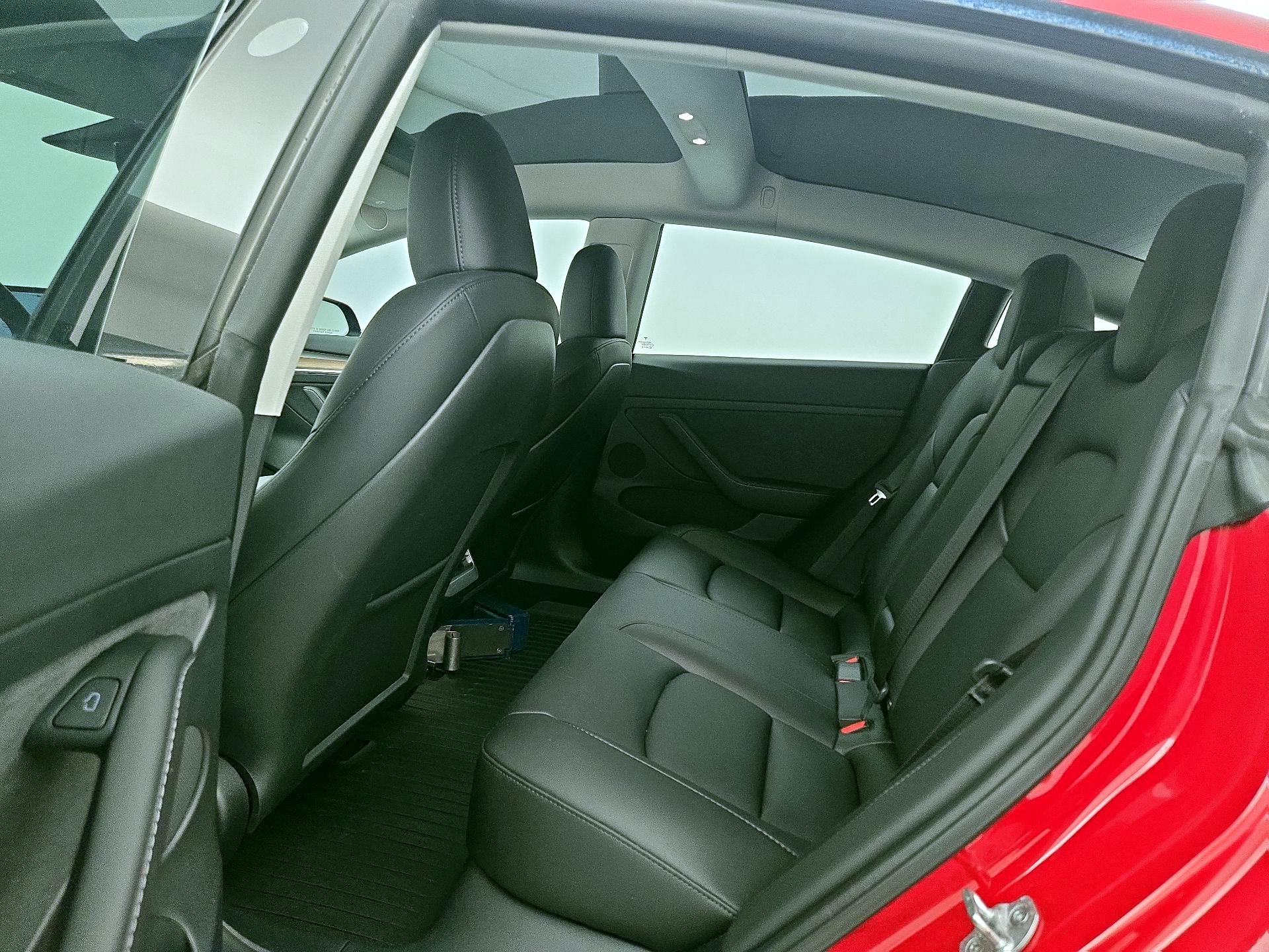 Thumbnail: 2023 Tesla Model 3 - 19