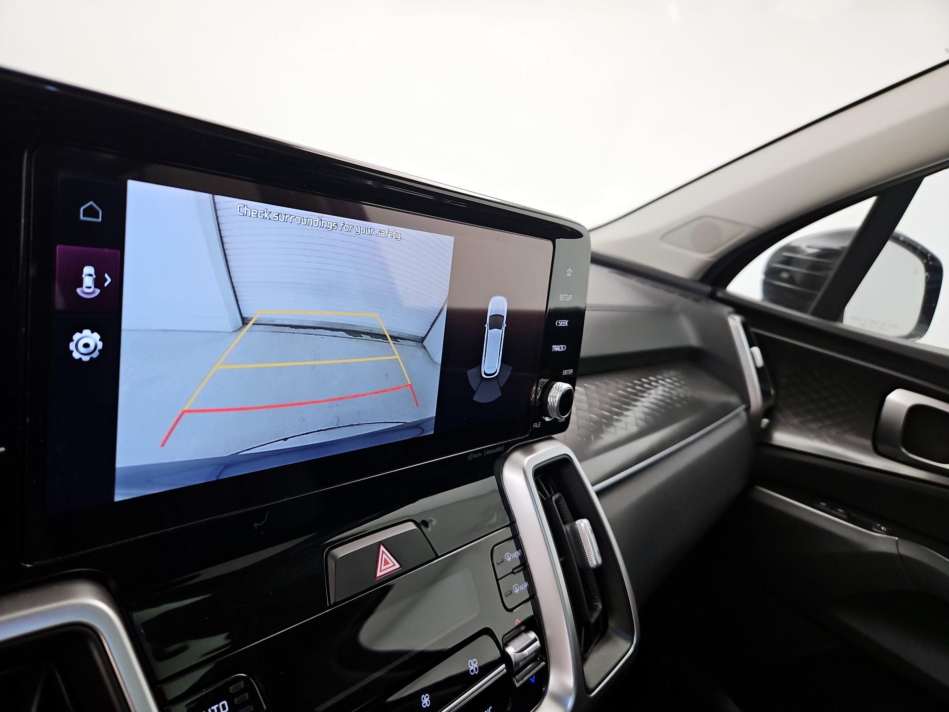 Thumbnail: 2022 Kia Sorento - 15