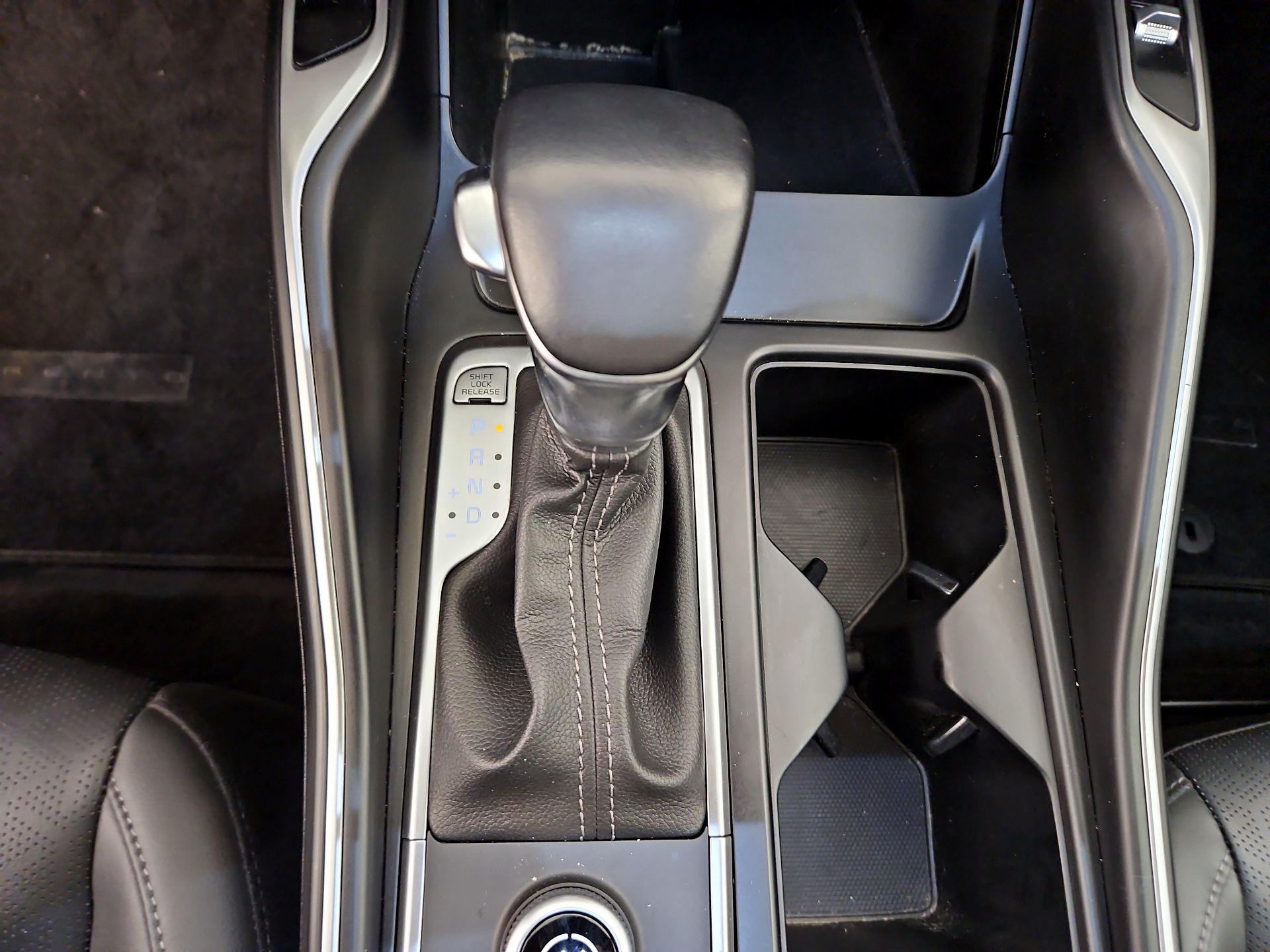 Thumbnail: 2022 Kia Sorento - 18