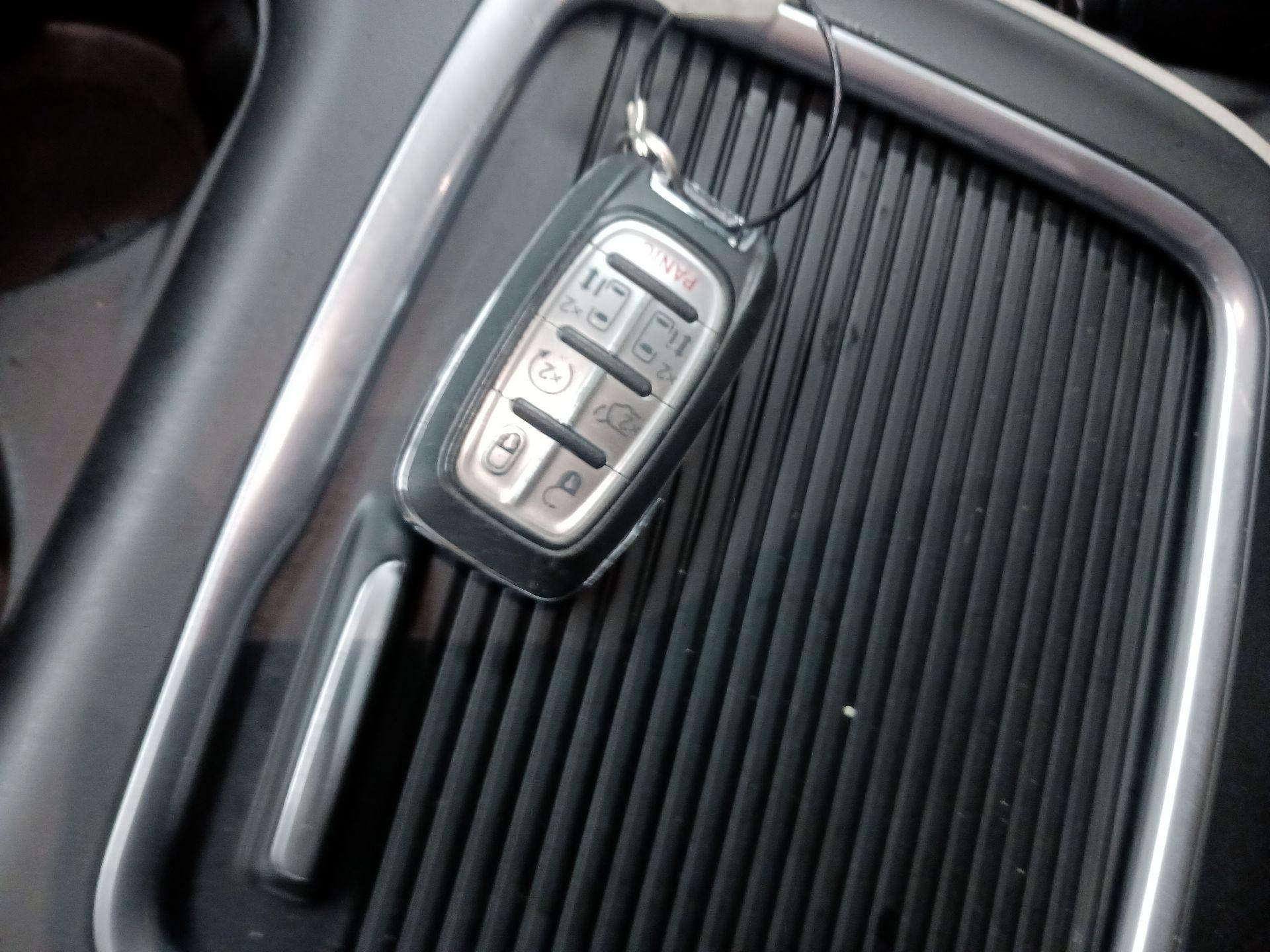 Thumbnail: 2023 Chrysler Pacifica - 19