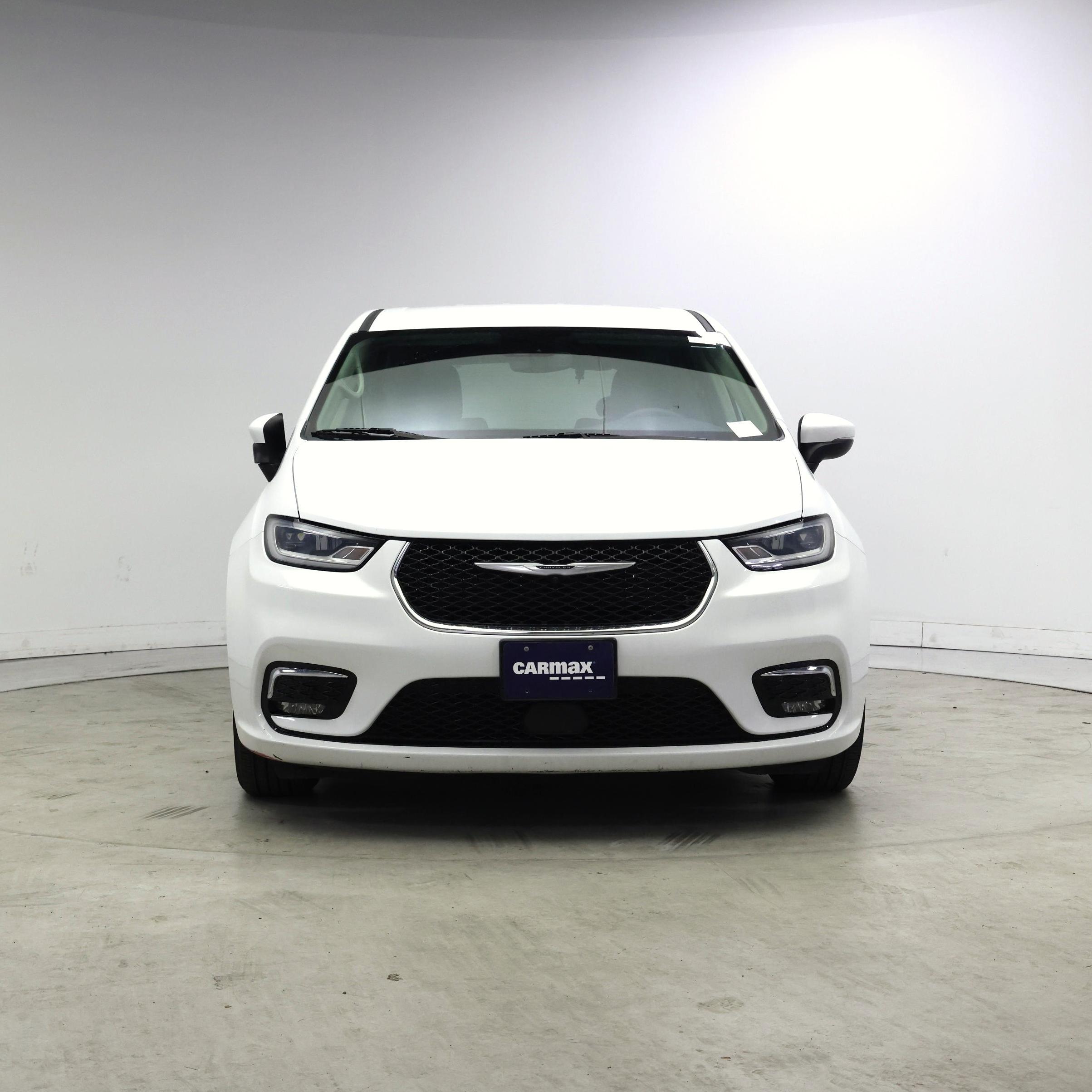 Thumbnail: 2023 Chrysler Pacifica - 5