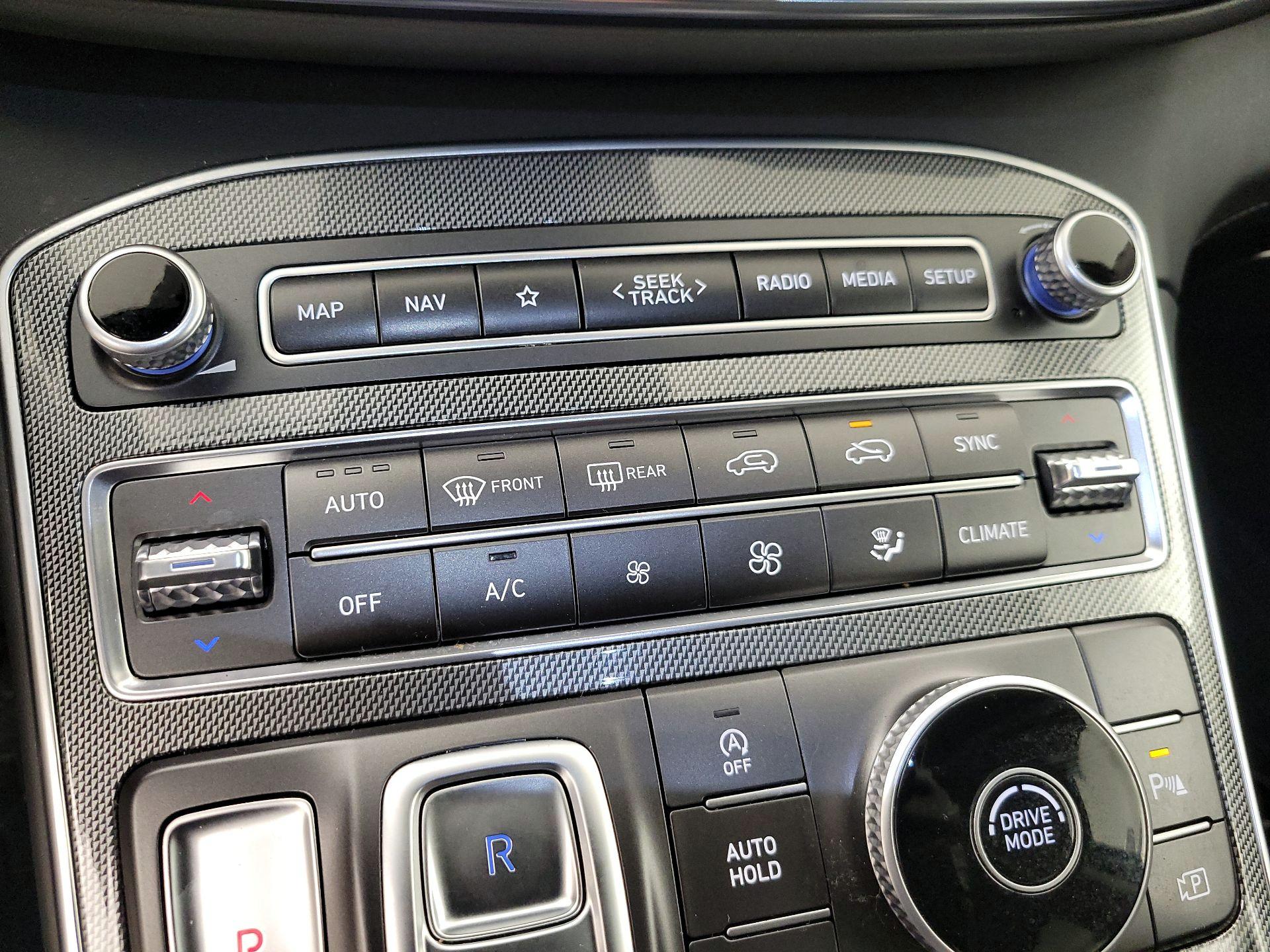 Thumbnail: 2023 Hyundai Santa Fe - 17