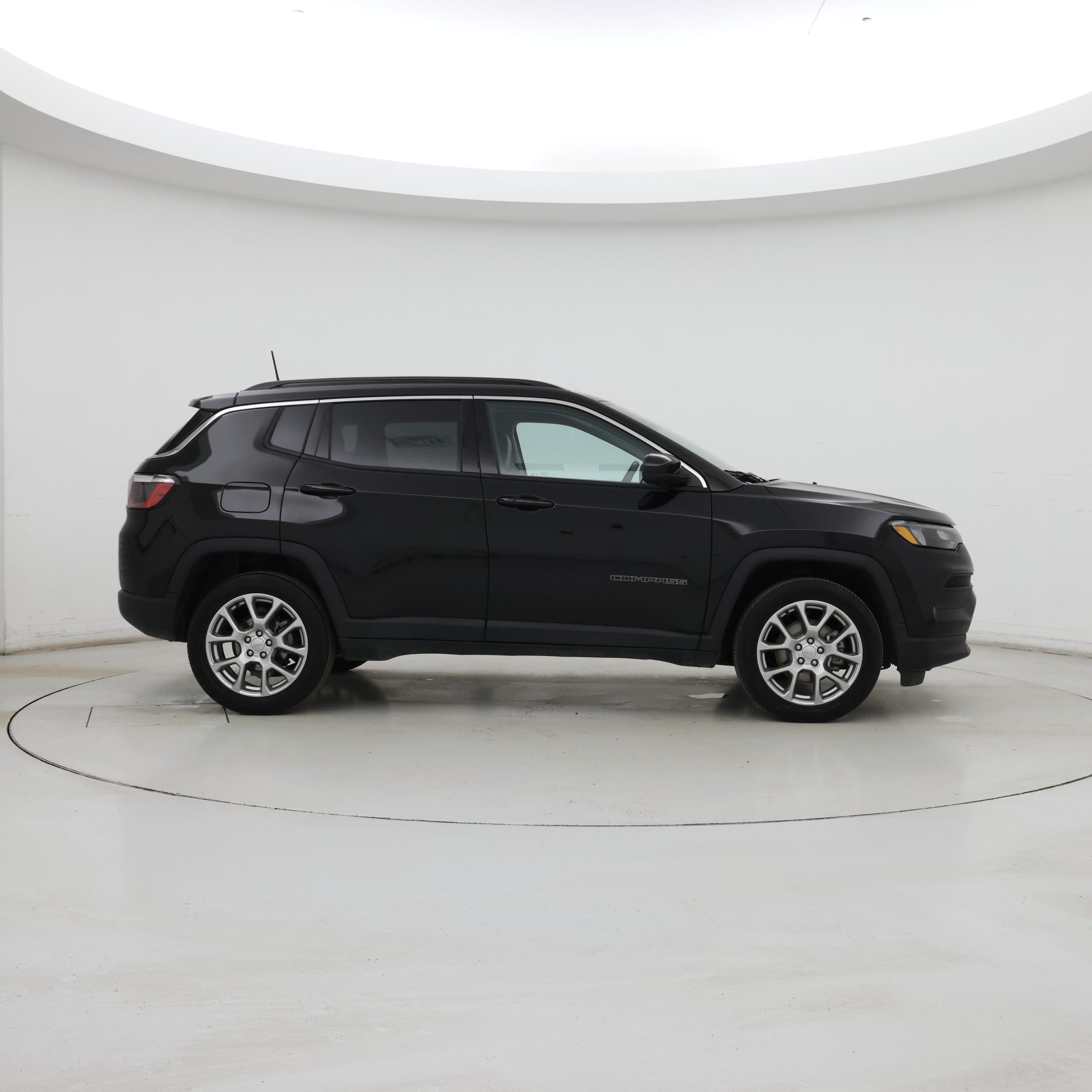 Thumbnail: 2022 Jeep Compass - 7