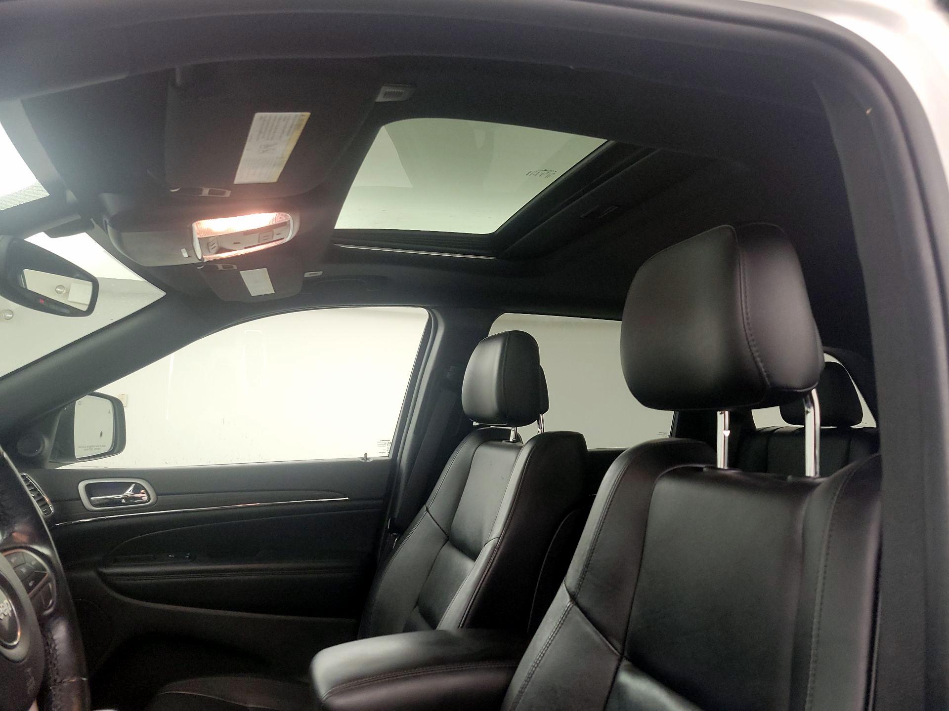 Thumbnail: 2021 Jeep Grand Cherokee - 20