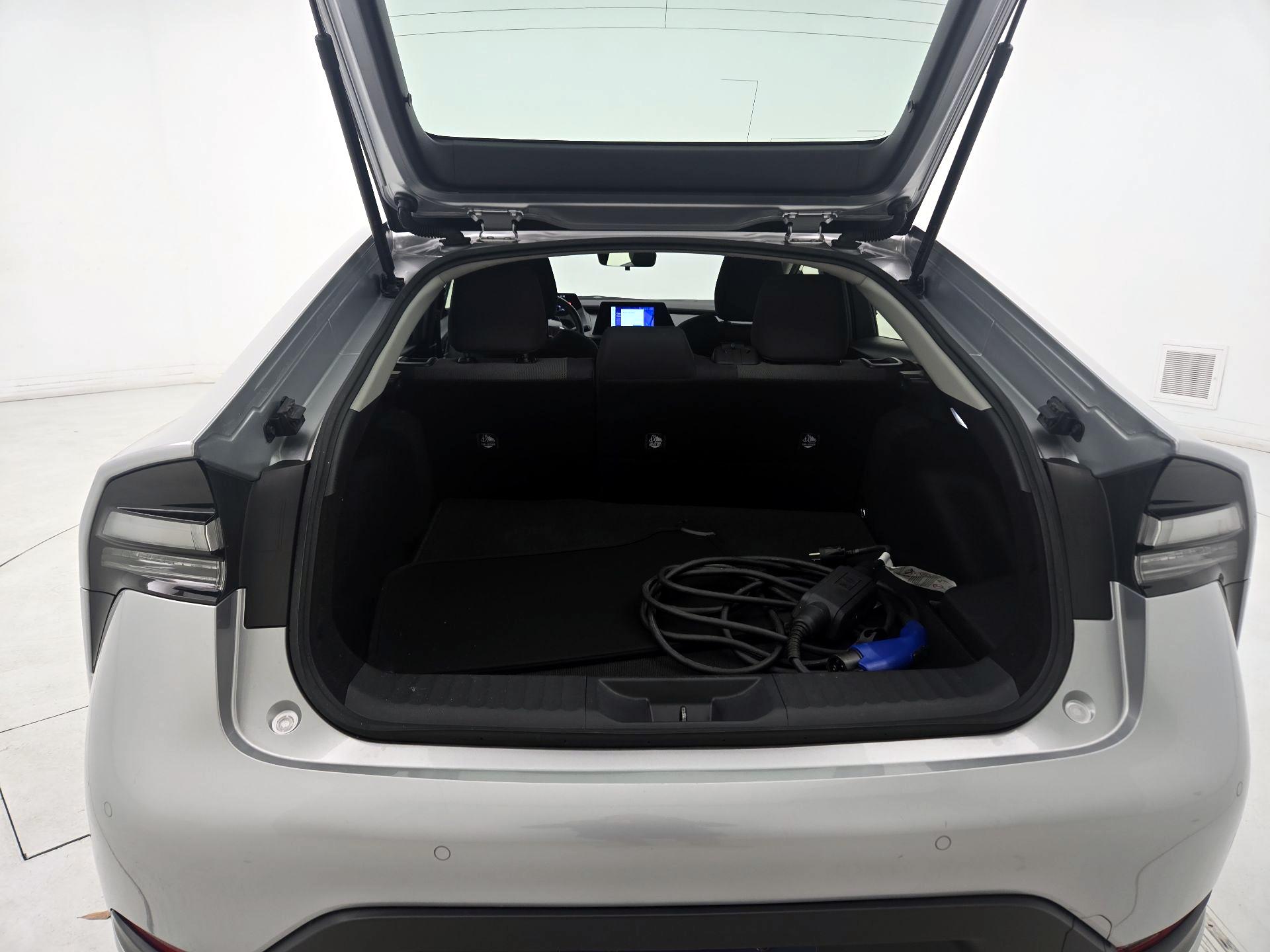 Thumbnail: 2023 Toyota Prius Prime - 20