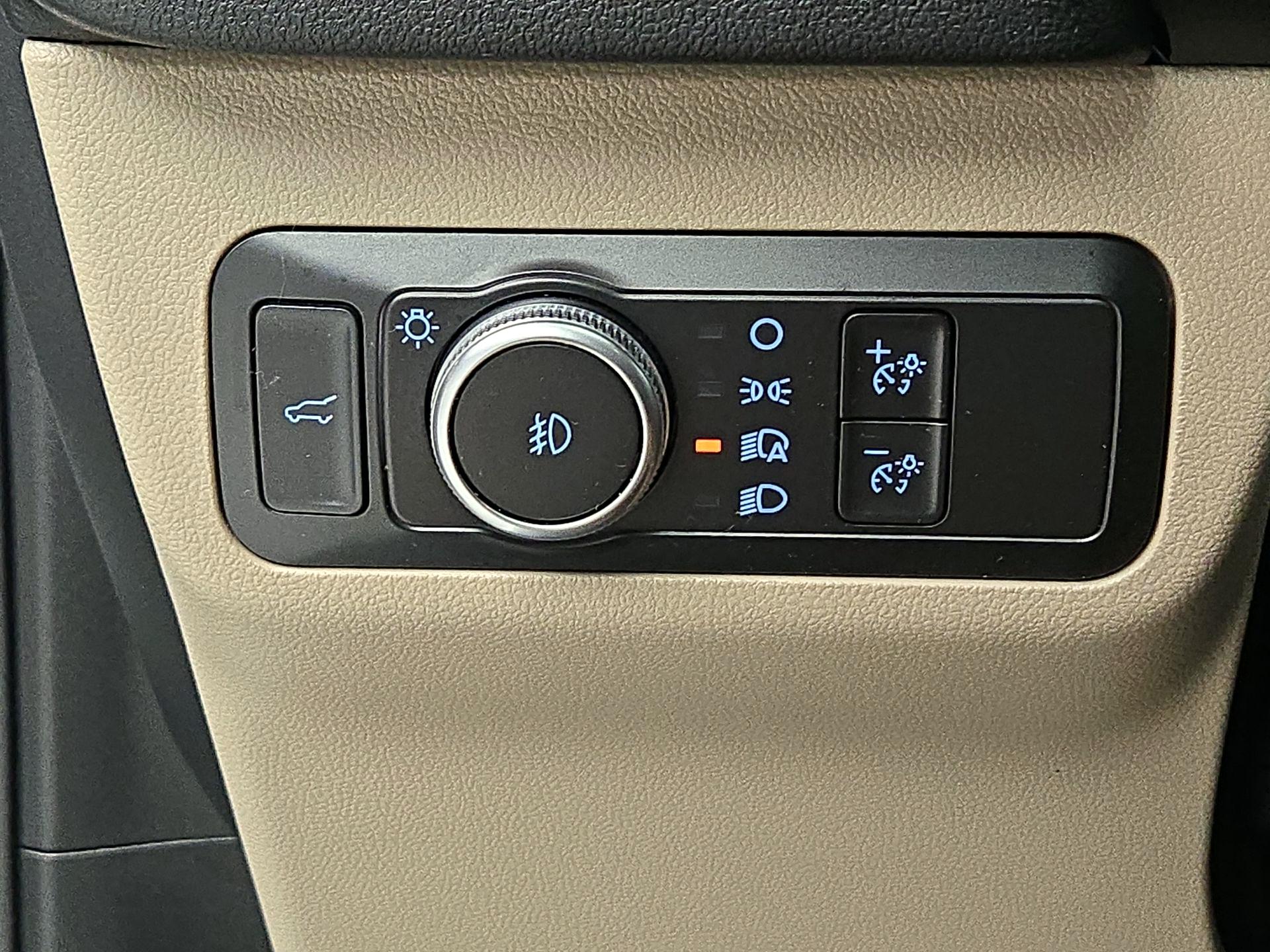 Thumbnail: 2021 Ford Escape - 13