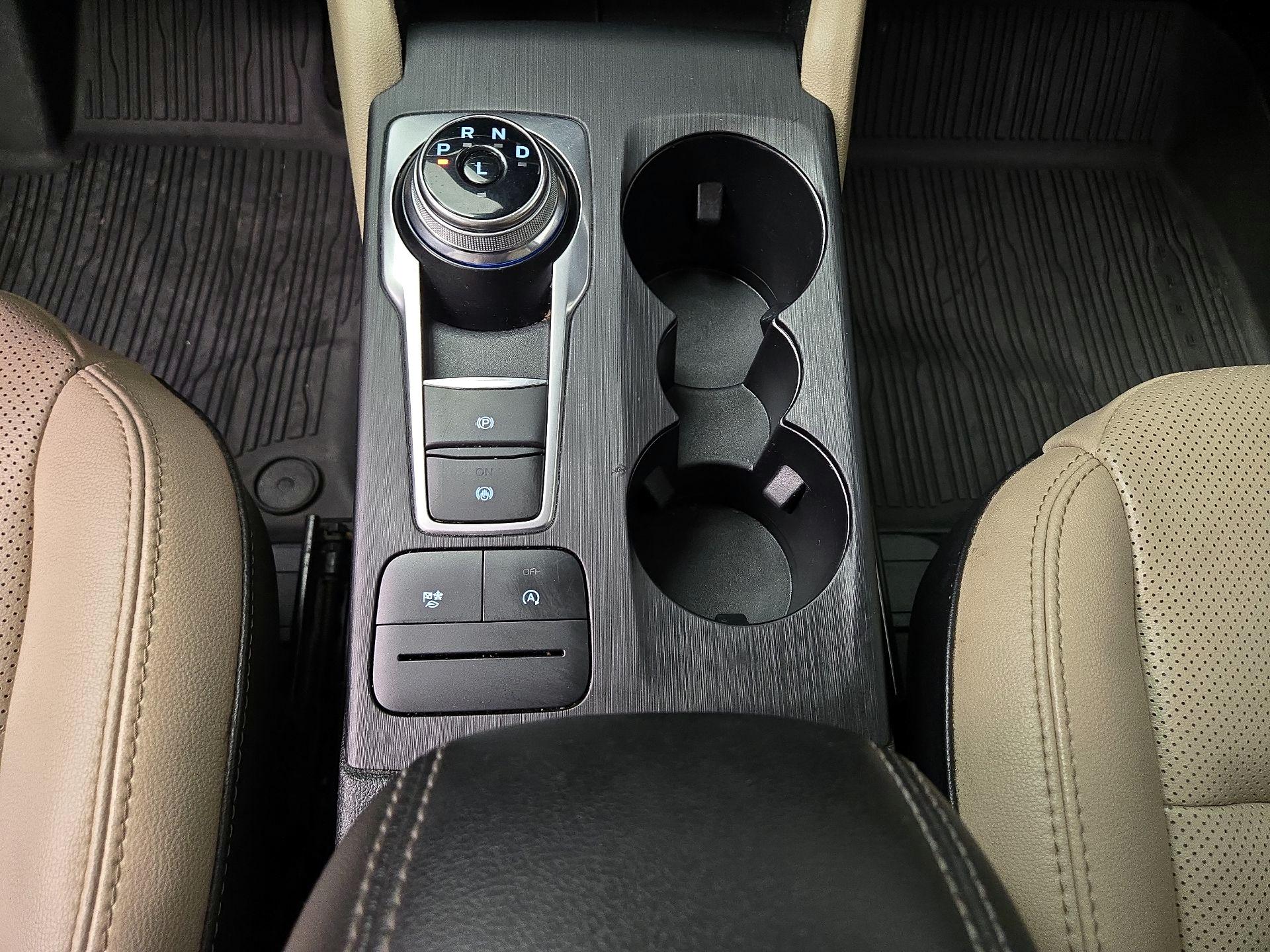 Thumbnail: 2021 Ford Escape - 18