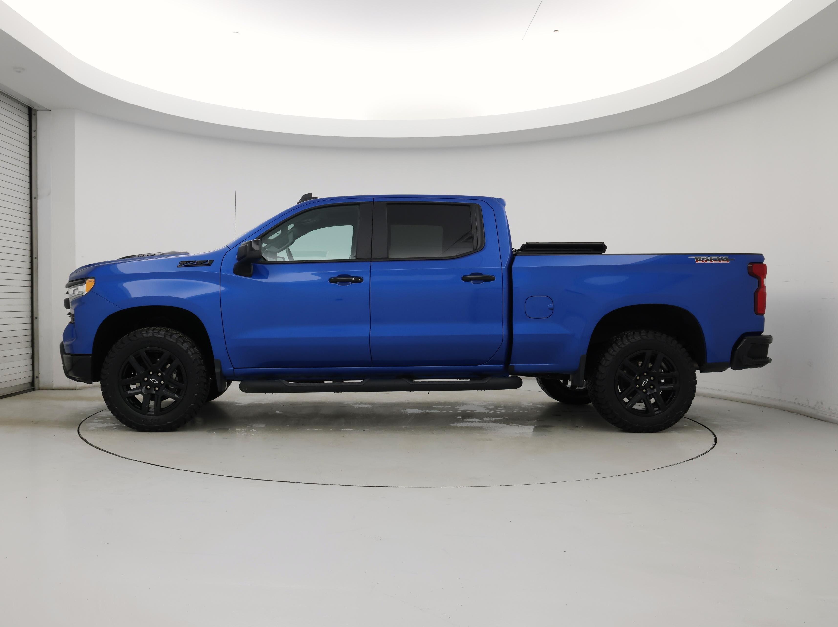 Thumbnail: 2023 Chevrolet Silverado 1500 - 3