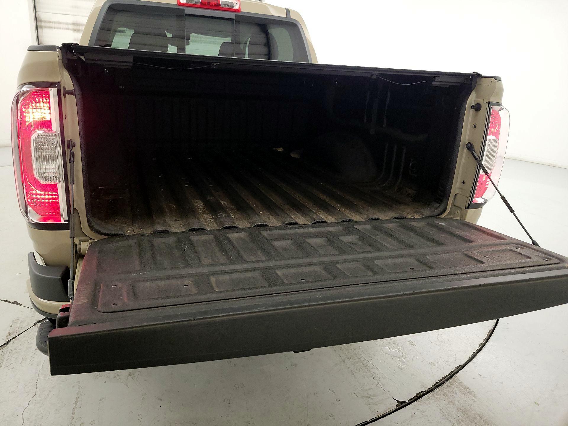 Thumbnail: 2022 GMC Canyon - 20