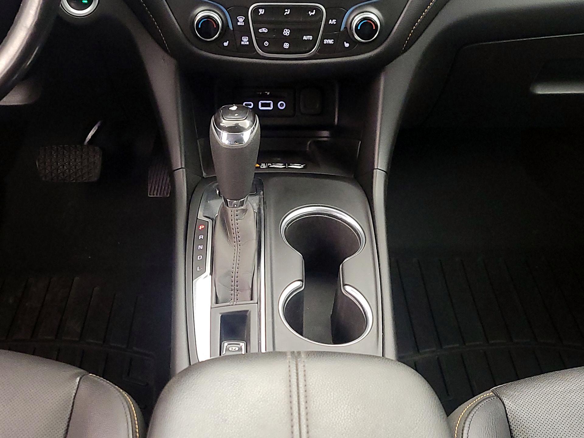 Thumbnail: 2020 Chevrolet Equinox - 17