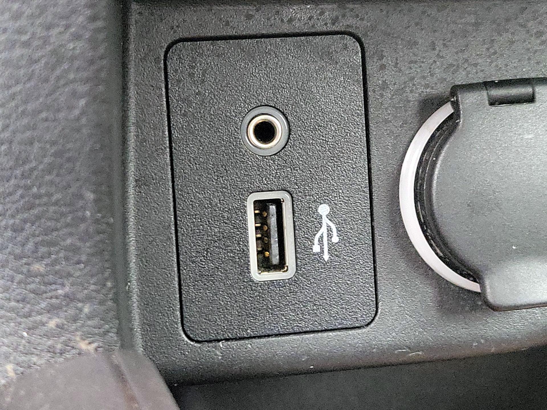 Thumbnail: 2023 Nissan Kicks - 18