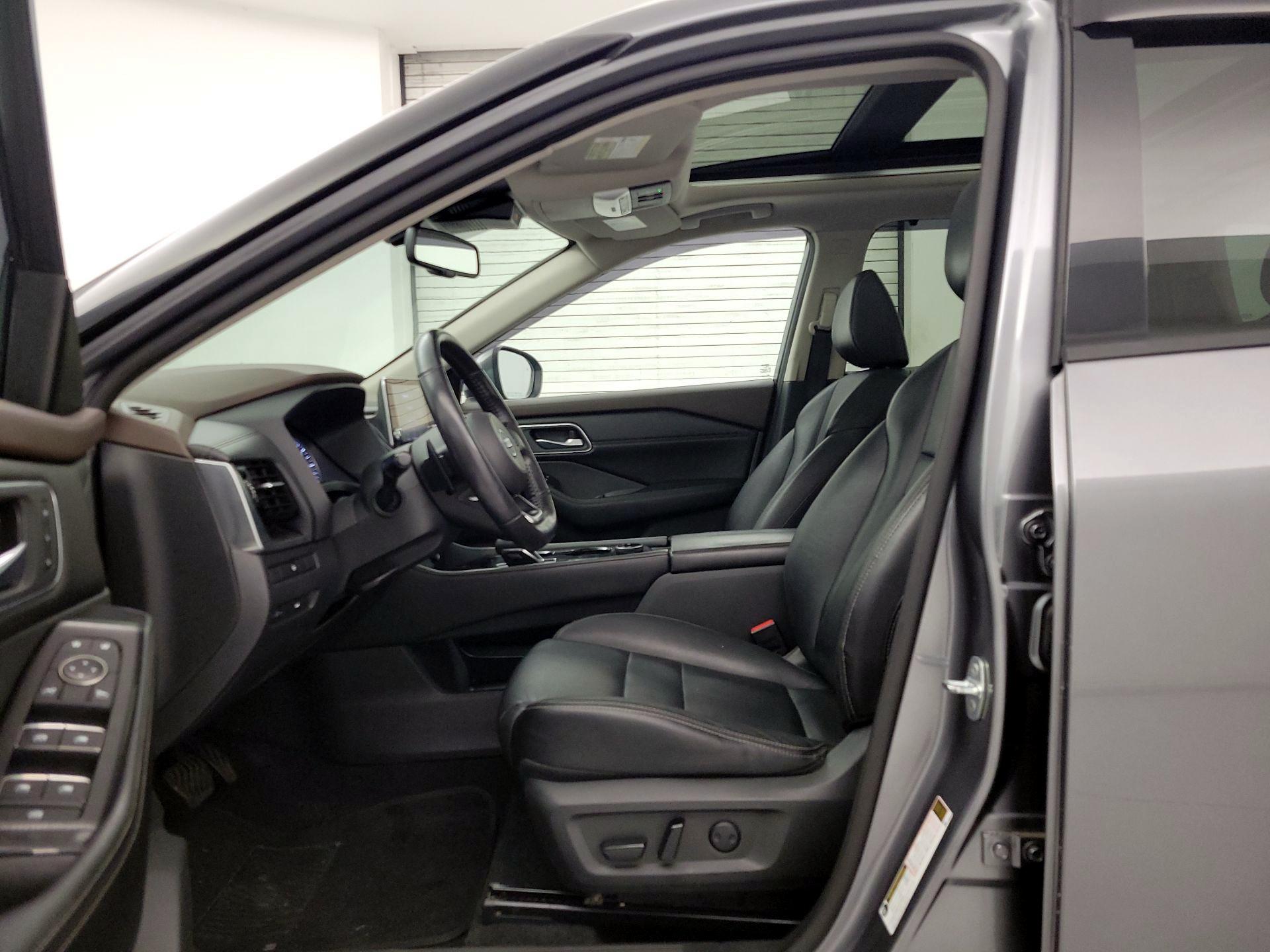 Thumbnail: 2021 Nissan Rogue - 11