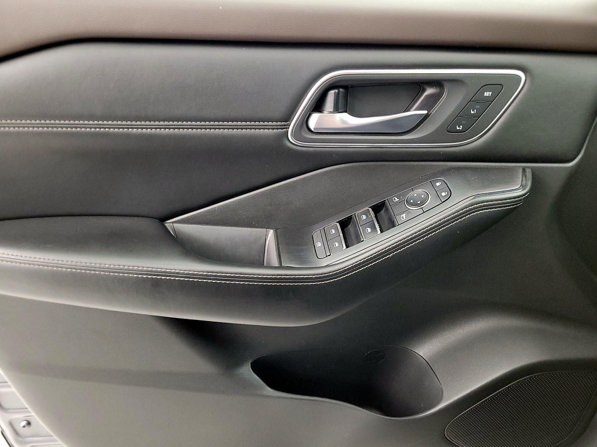 Thumbnail: 2021 Nissan Rogue - 12