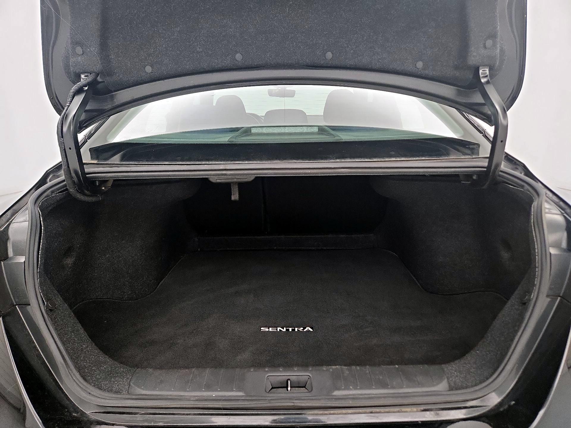 Thumbnail: 2020 Nissan Sentra - 20