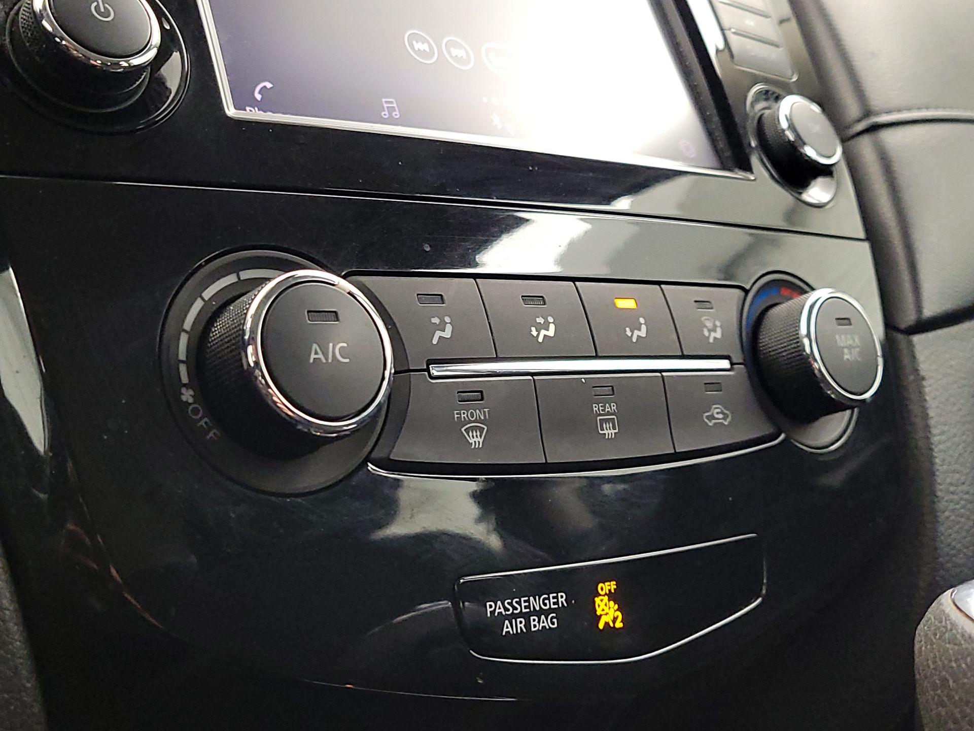 Thumbnail: 2020 Nissan Rogue - 16