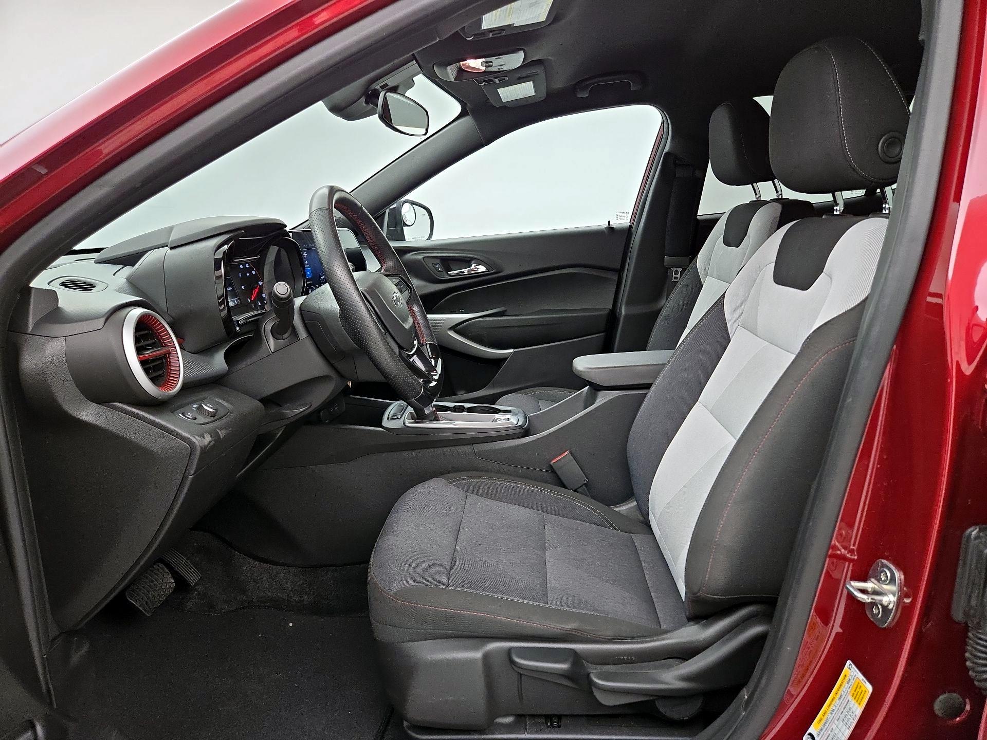 Thumbnail: 2024 Chevrolet Trax - 11