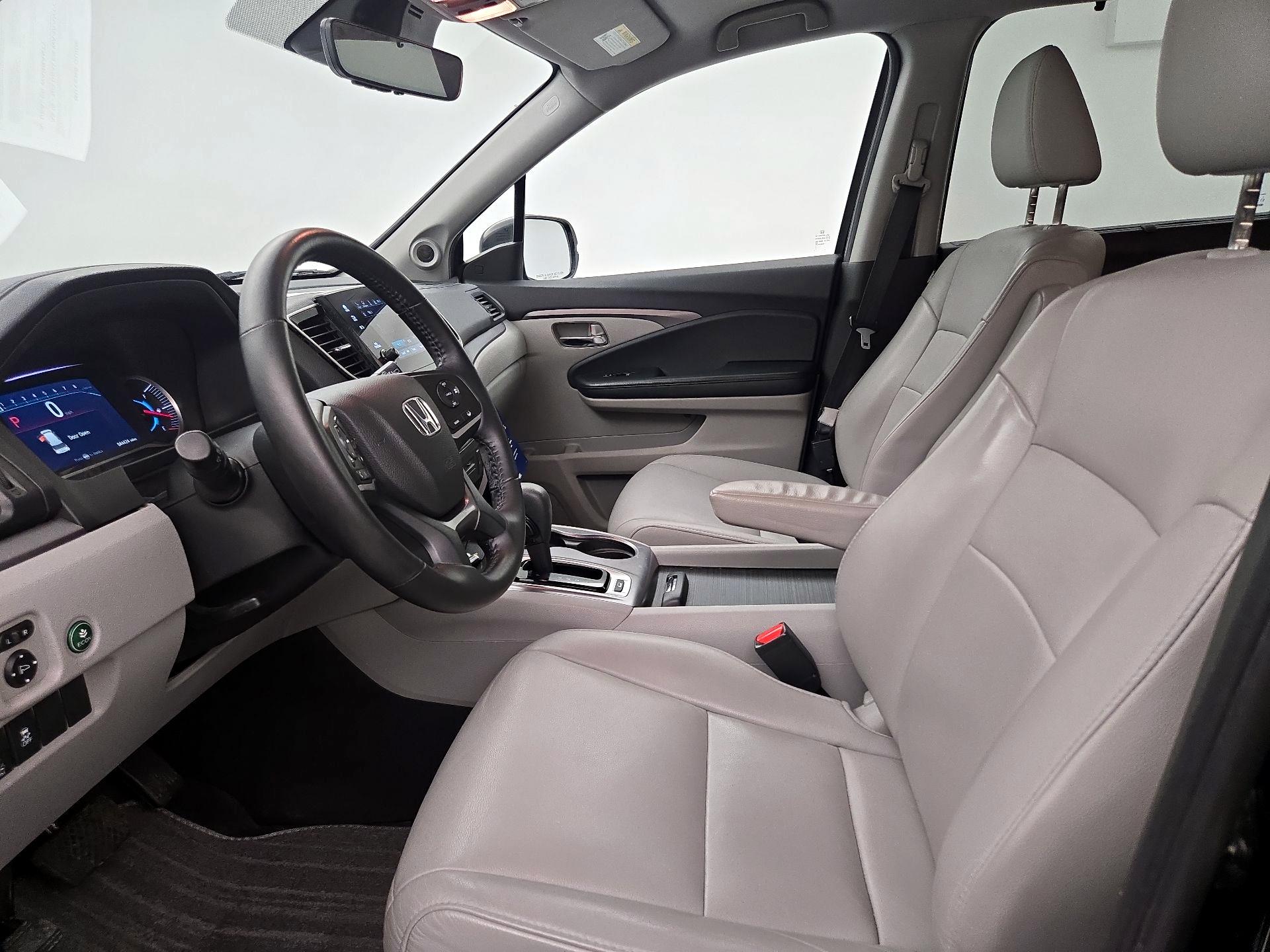 Thumbnail: 2019 Honda Pilot - 11