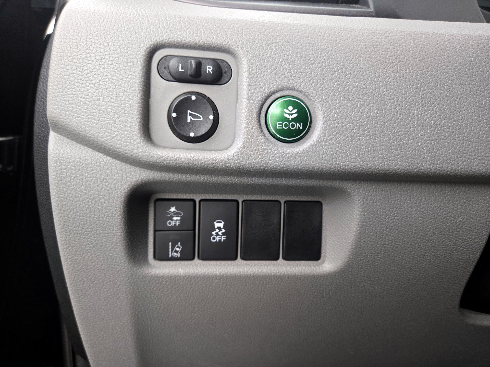 Thumbnail: 2019 Honda Pilot - 13