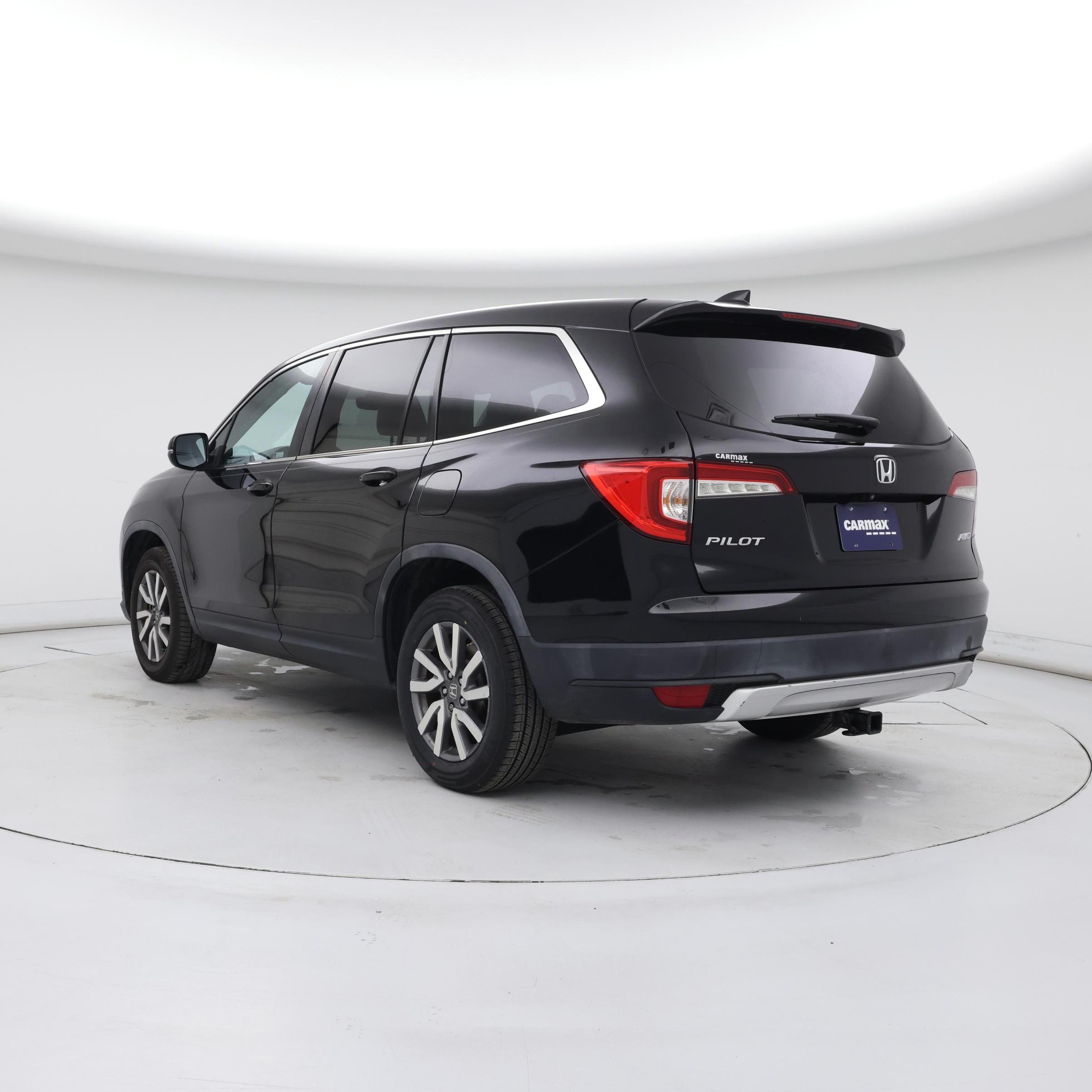 Thumbnail: 2019 Honda Pilot - 2