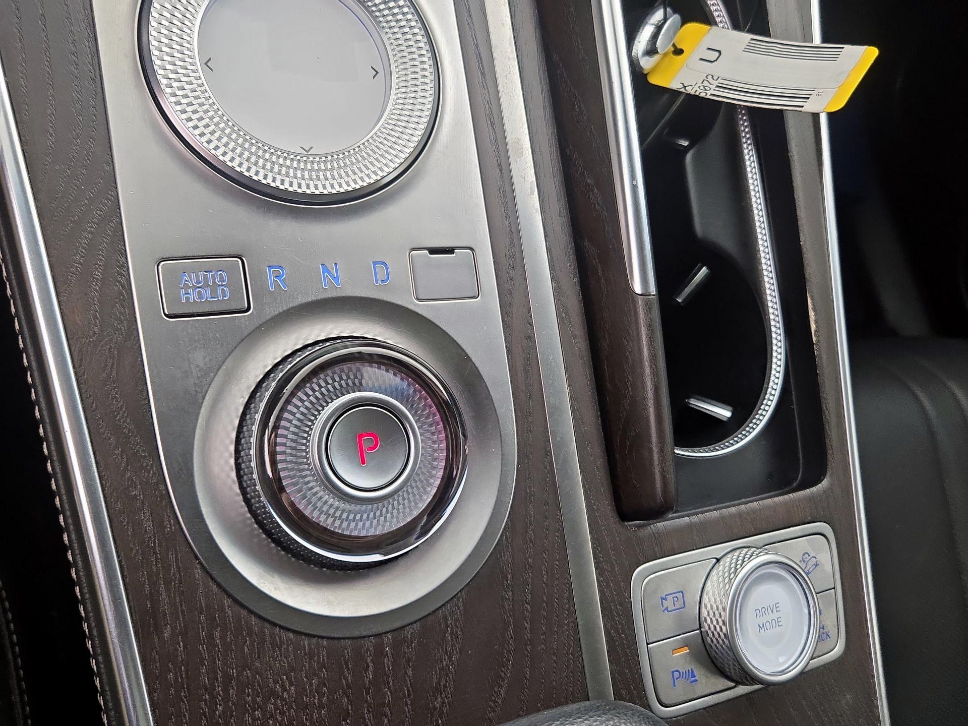 Thumbnail: 2021 Genesis GV80 - 18