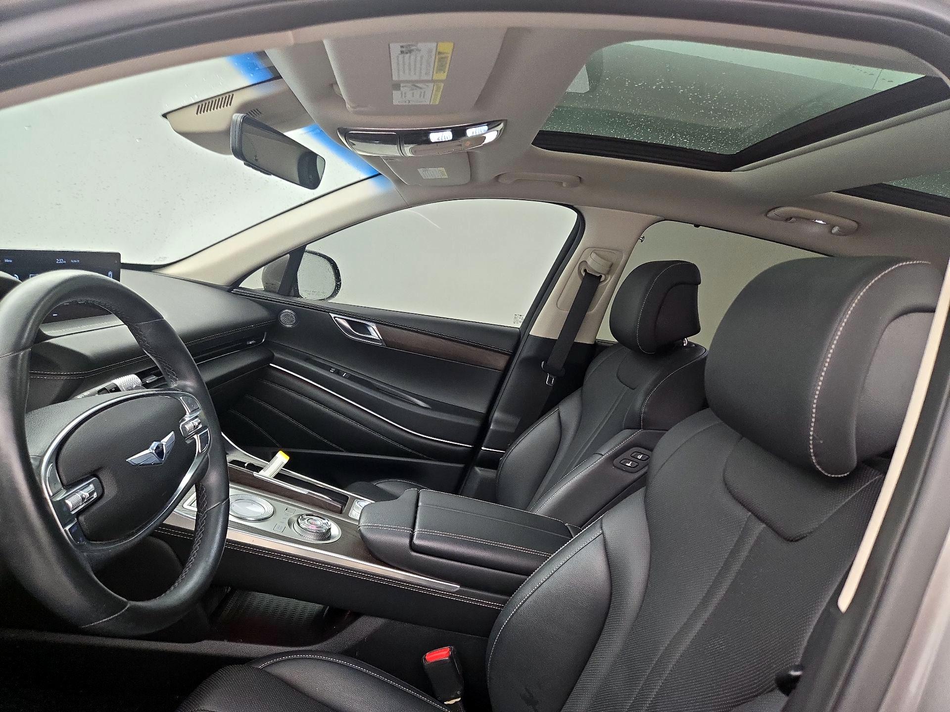 Thumbnail: 2021 Genesis GV80 - 20