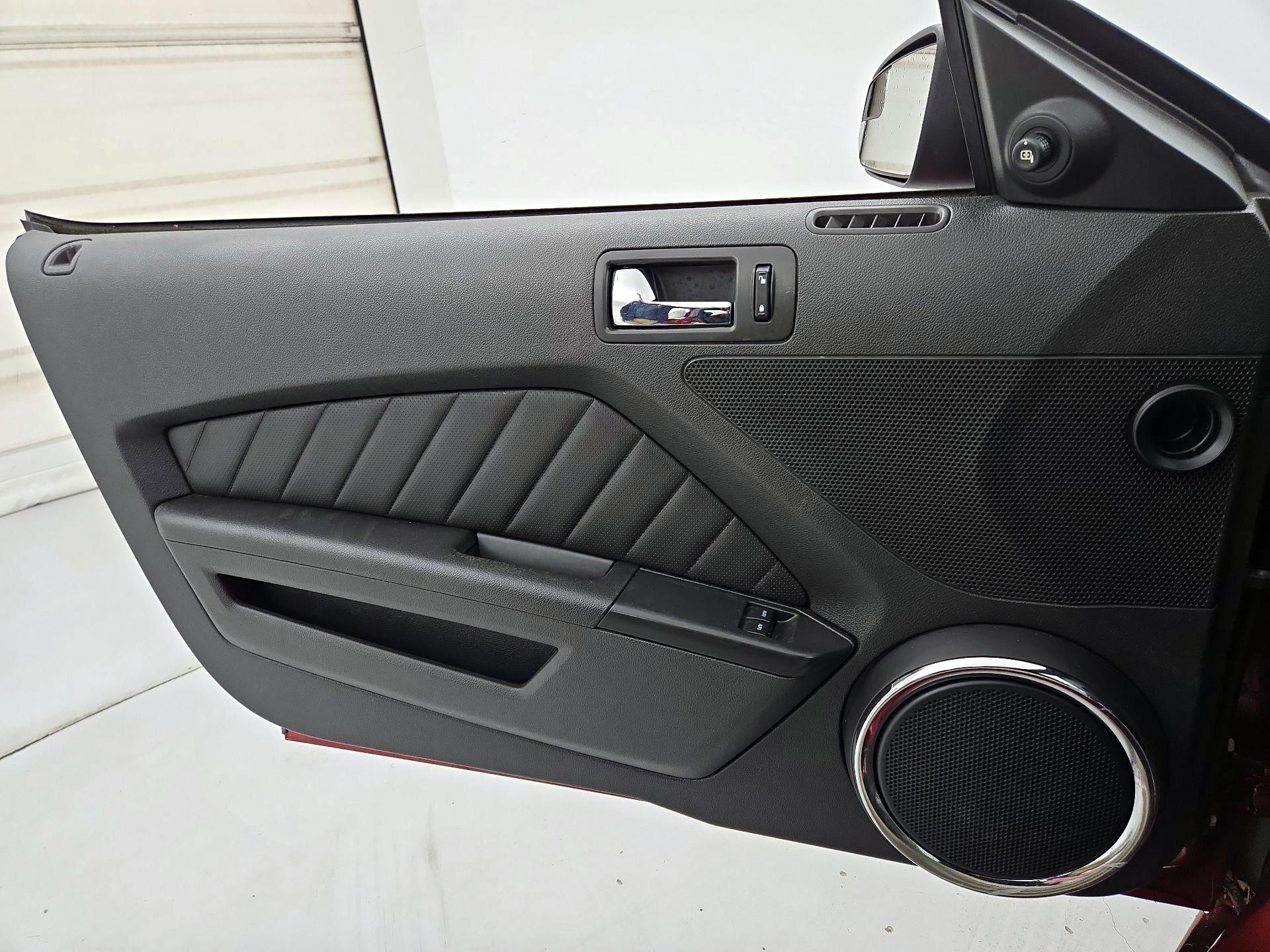 Thumbnail: 2014 Ford Mustang - 12