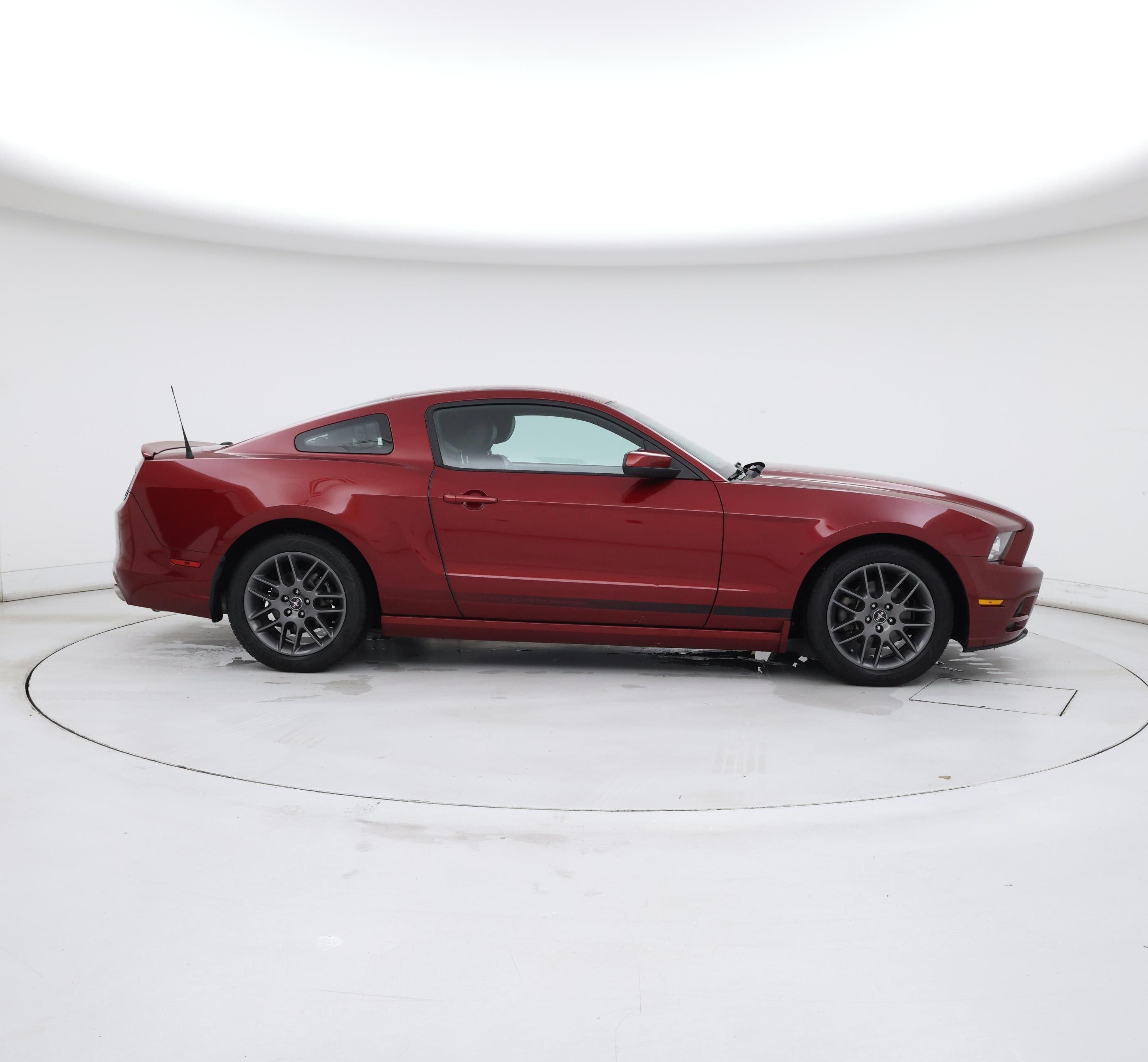 Thumbnail: 2014 Ford Mustang - 7