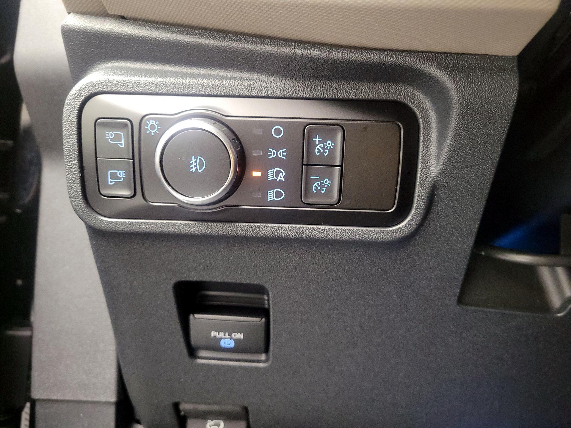 Thumbnail: 2023 Ford Bronco - 11