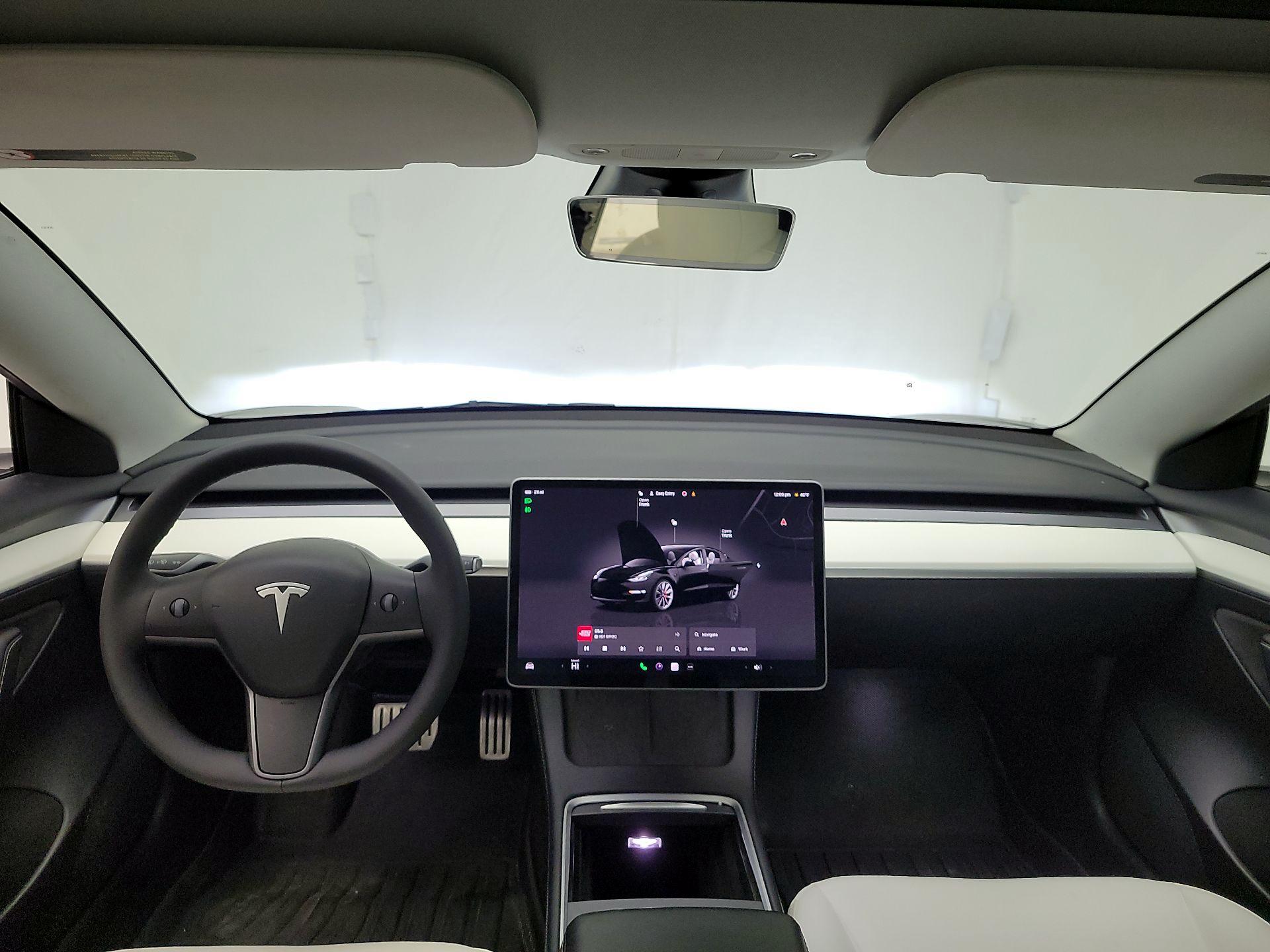 Thumbnail: 2023 Tesla Model 3 - 9