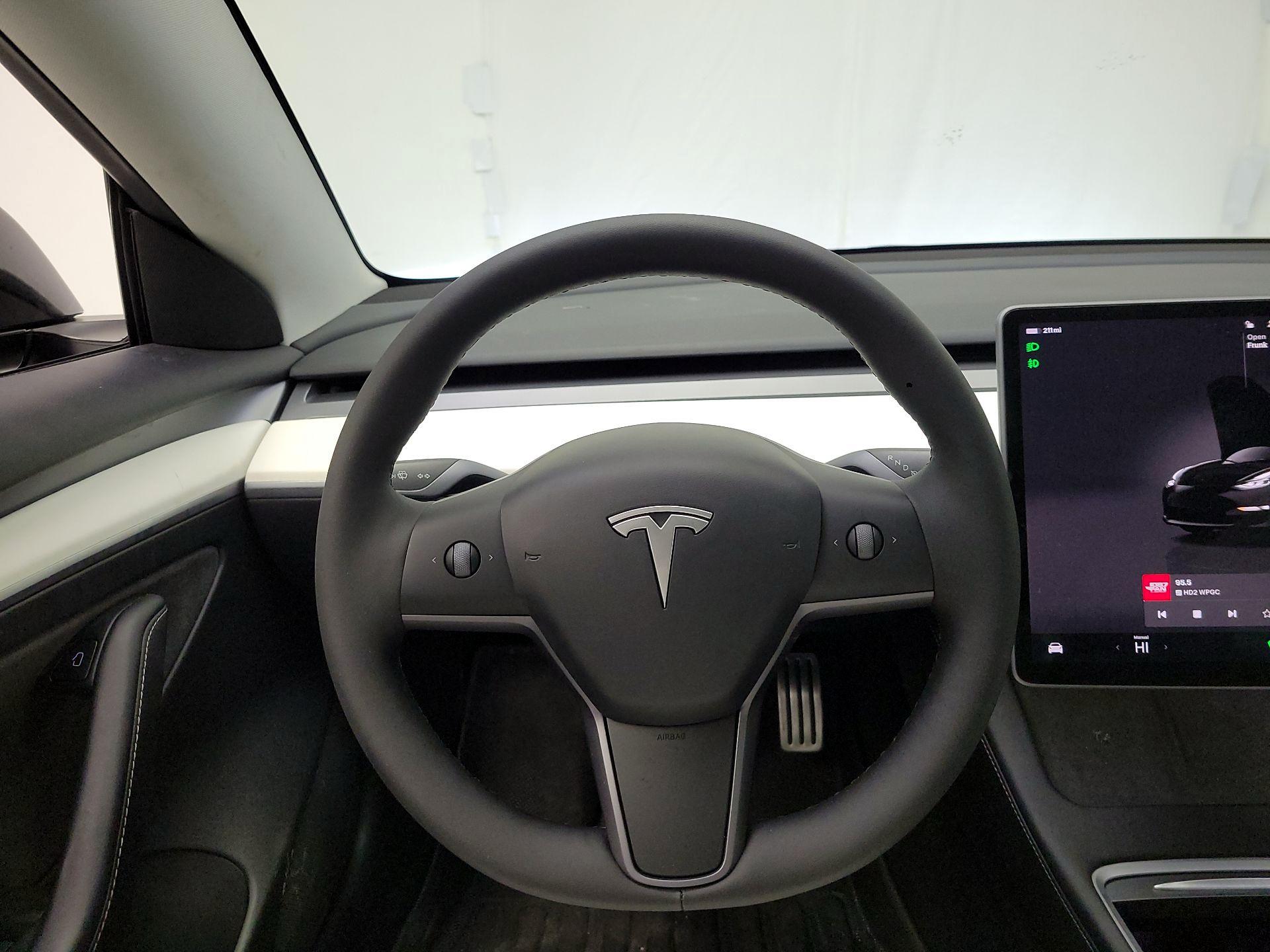 Thumbnail: 2023 Tesla Model 3 - 10