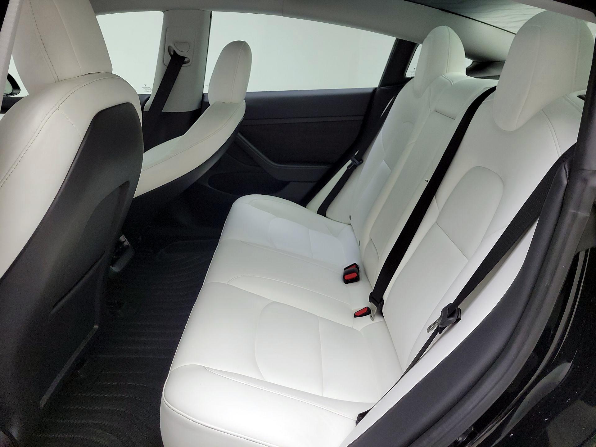 Thumbnail: 2023 Tesla Model 3 - 20