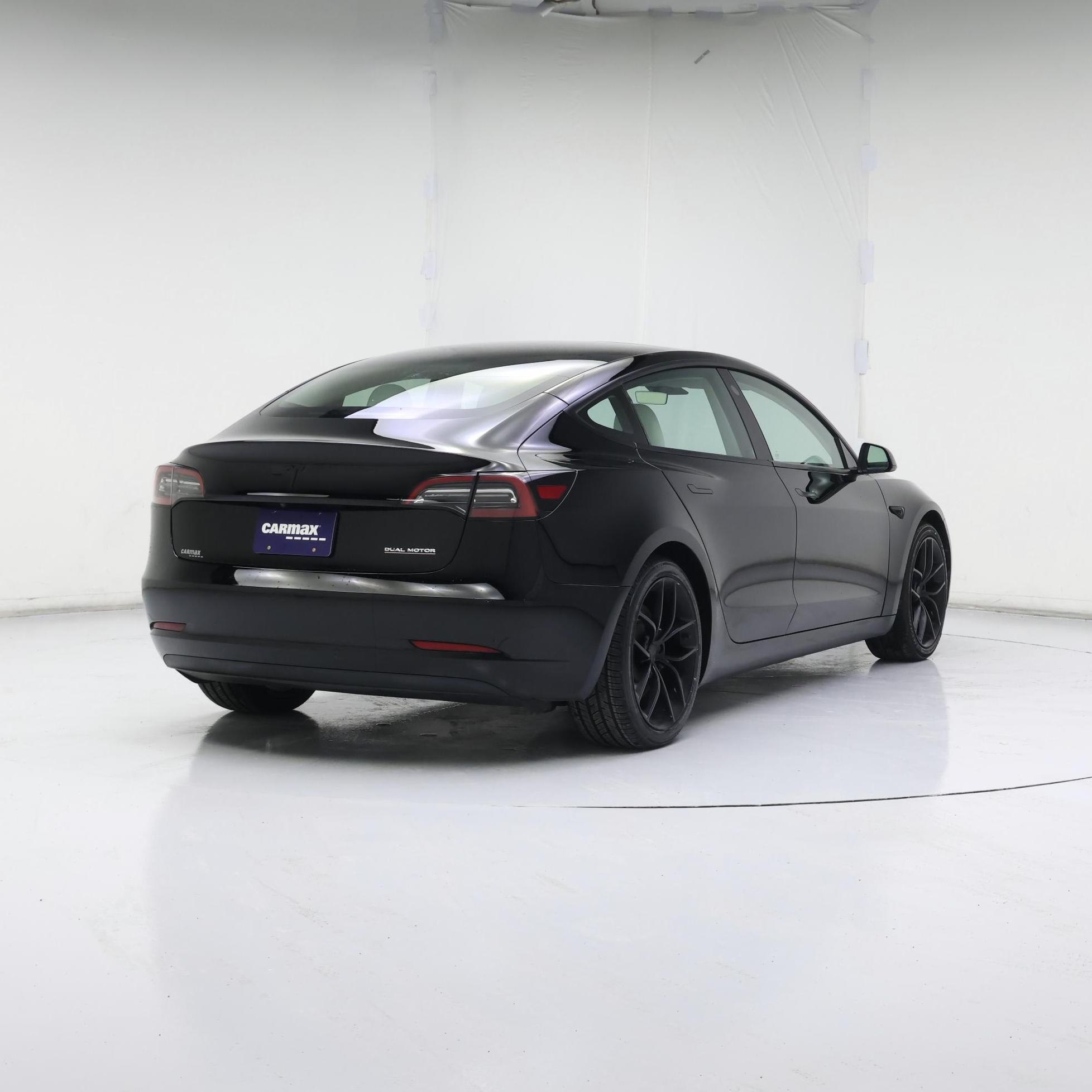 Thumbnail: 2023 Tesla Model 3 - 8