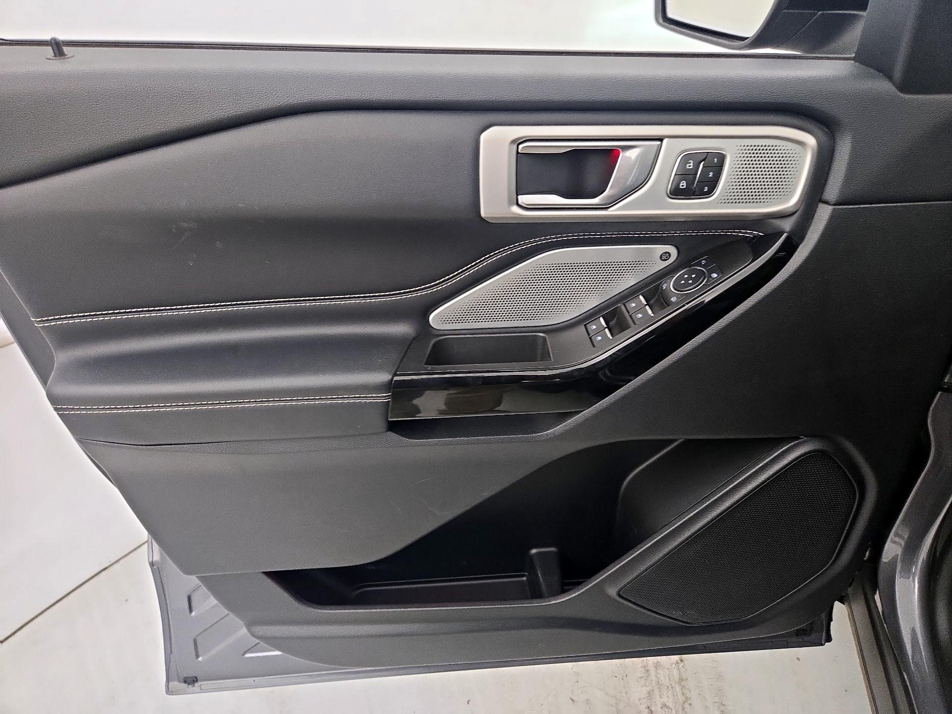 Thumbnail: 2021 Ford Explorer - 12