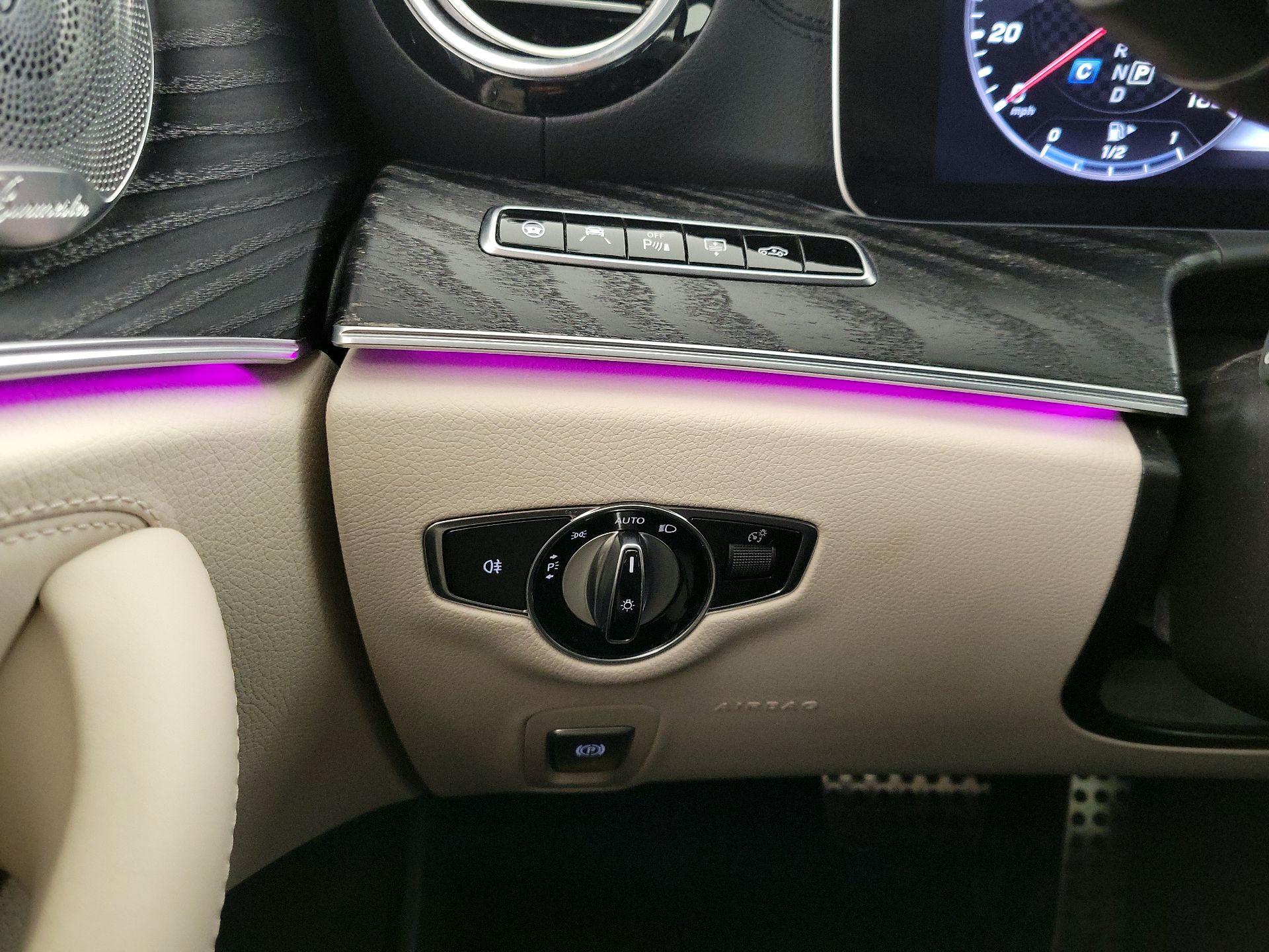 Thumbnail: 2020 Mercedes-Benz E-Class - 13