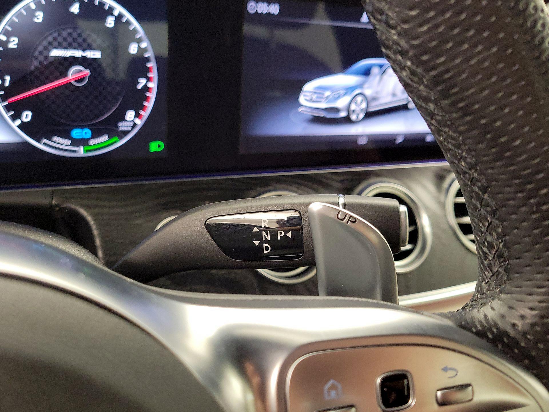 Thumbnail: 2020 Mercedes-Benz E-Class - 18