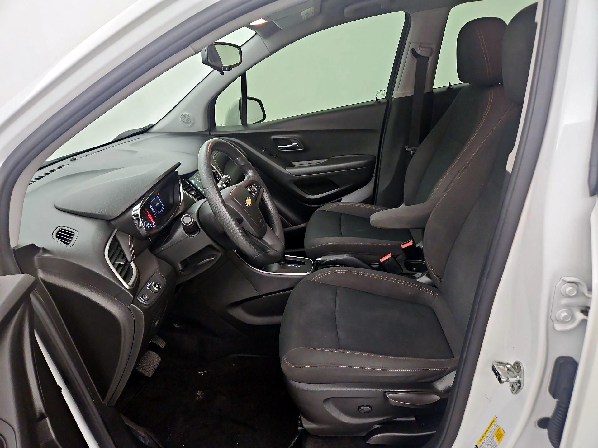 Thumbnail: 2018 Chevrolet Trax - 11