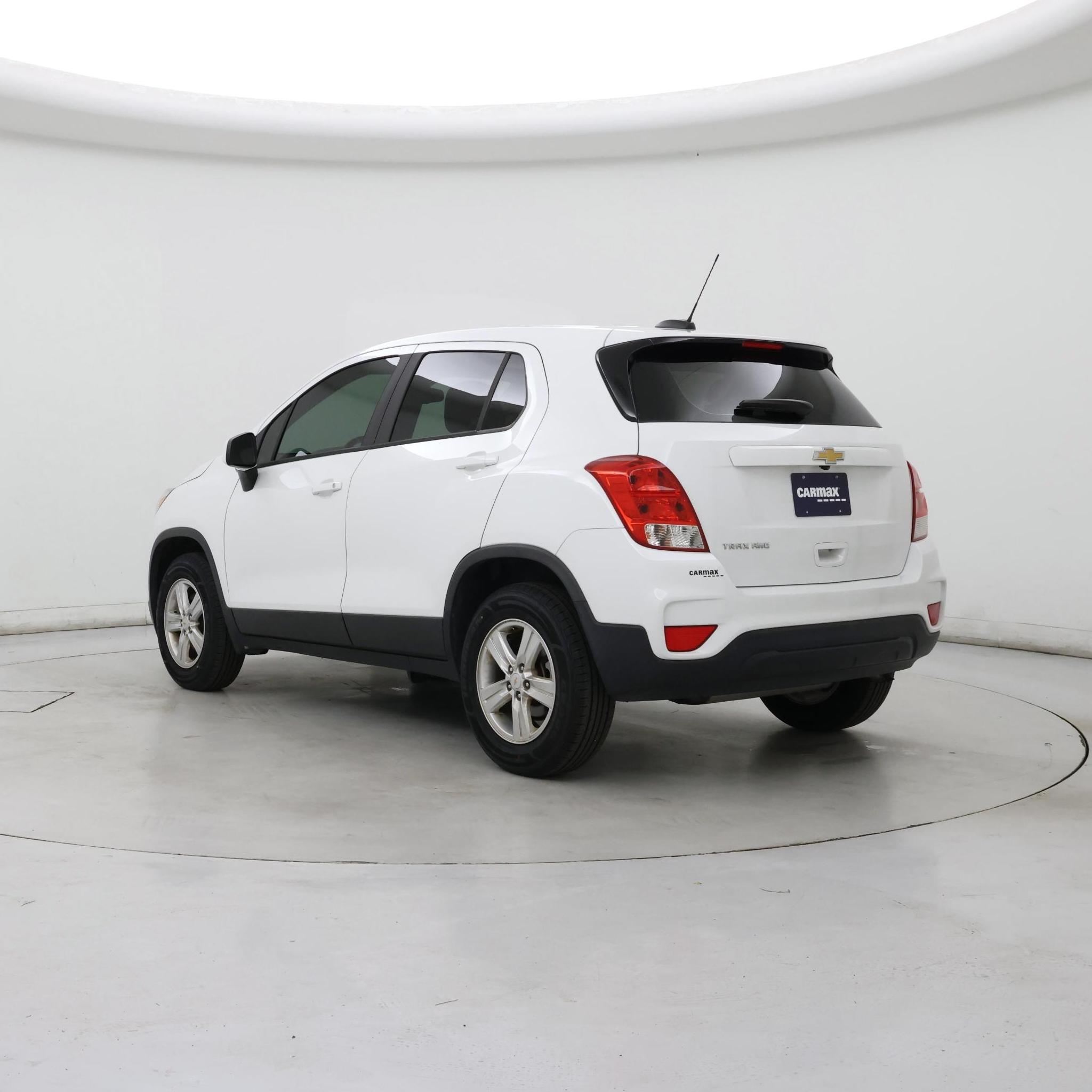 Thumbnail: 2018 Chevrolet Trax - 2